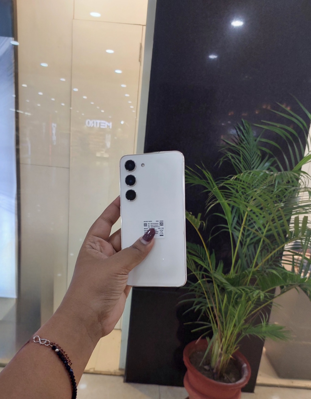 Watch Samsung Galaxy S23 5G ﹙256gb﹚ Qualcomm Snapdragon 8 Gen 2