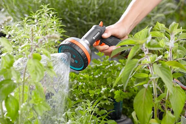 Gardena Lancia a Doccia Multifunzione Premium: Pistola da Giardino per l'Irrigazione e la Pulizia, 5 Tipi di Getto, Filtro Antisporco, Extra Resistente con Componenti in Metallo (18317-20) Premium Singolo - 3