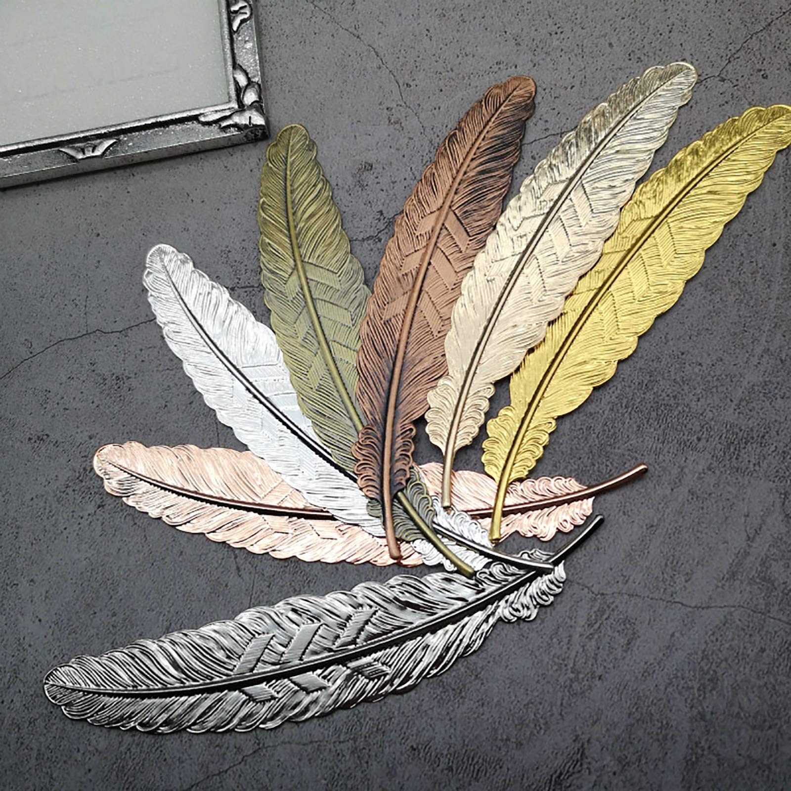 LuoshaPUCY Marcapáginas De Plumas De Metal, Regalo De Cumpleaños Para Señoras, Profesores, Mamá, Abuela, Esposa, Regalo Ideal Para Adultos, Niños Y Estudiantes(Oro