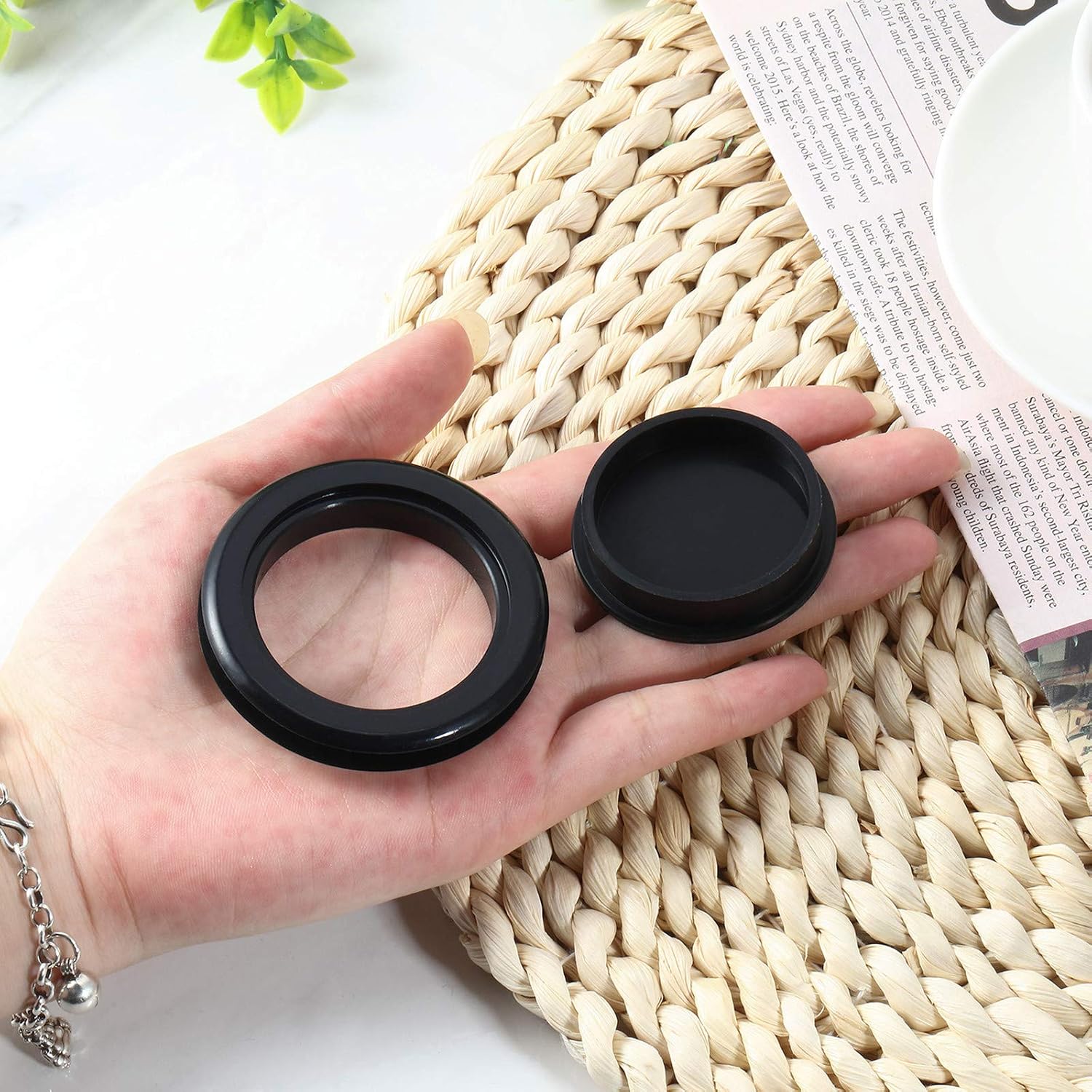 Maitys 8 Pieces Silicone Umbrella Hole Ring Plug and Cap Set for Glass Outdoors Patio Table Deck Yard, 2 Inch (Black)