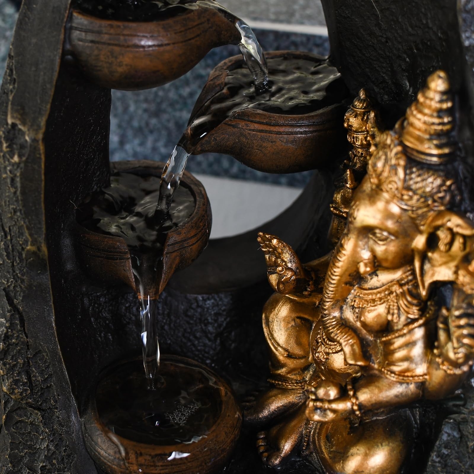Buddha Ganesh Innenbrunnen mit farbenfrohen LED -Licht - Feng Shui Zen Dekoration - Bed -Träger - H 40 cm - Mystic Zen'light