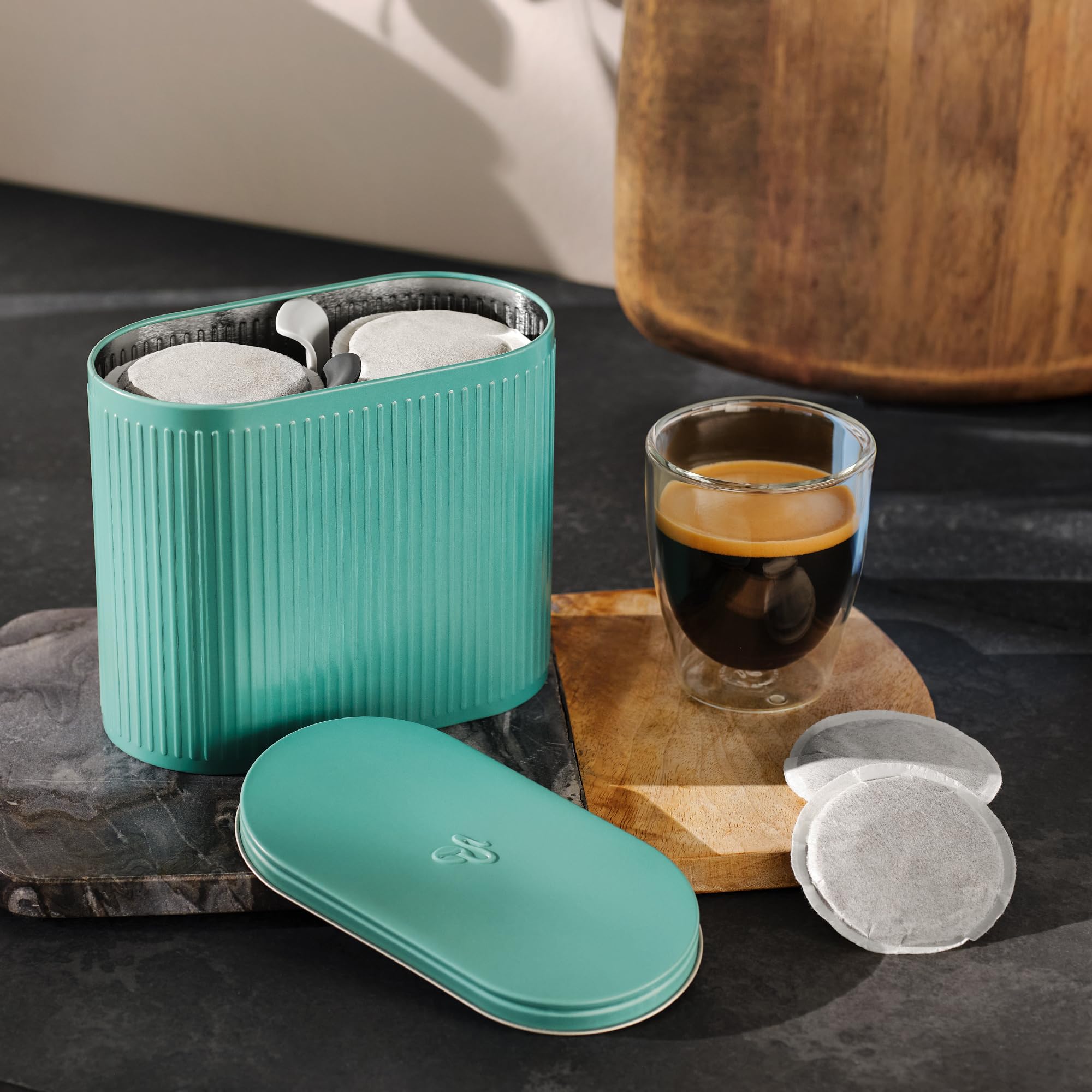 Tchibo Kaffeepads Probierset Vorratspack Maxipack, Feine Milde (1x), Caffè Crema vollmundig (2x) & BLACK&WHITE (1x), 400 Stück - 4x 100 Pads, nachhaltig, geeignet für Senseo Maschinen