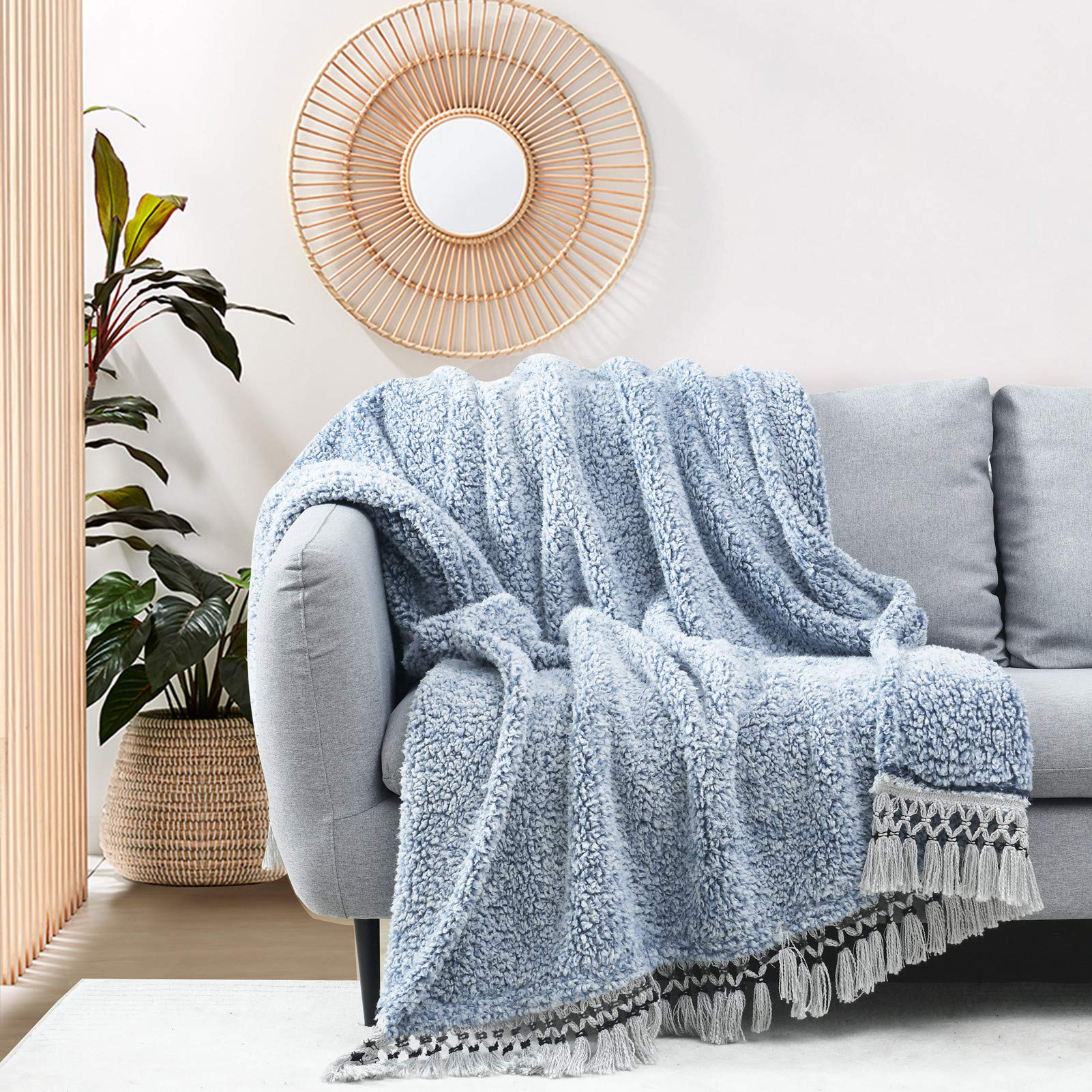 Horimote Home Blue With Tassel Ultra Soft Cozy Fleece Sherpa Throw Blanket, Lightweight Warm Decorative Throw With Tassel, Ombre Blue Reversible Boho Blanket For Sofa, Couch, Bedroom,Travel, 152X203cm