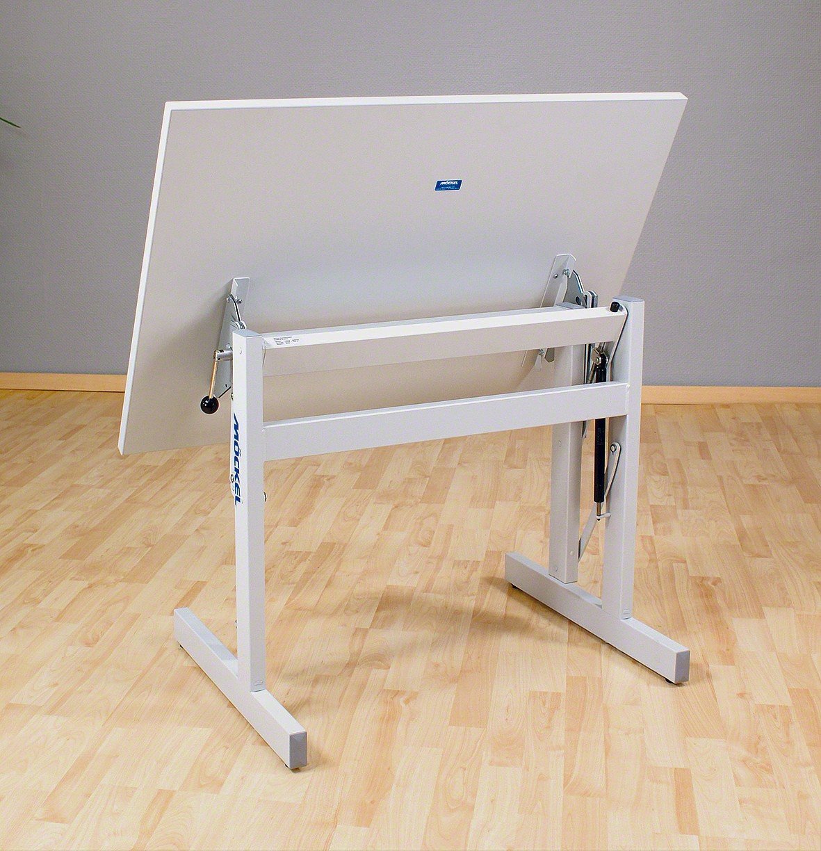 Therapietisch Ergo S 72 | Höhenverstell- & Neigbarer Tisch für Therapeuten | Rollstuhlunterfahrbar | Platzsparend | Weiß | Ideal für Kliniken & Praxen