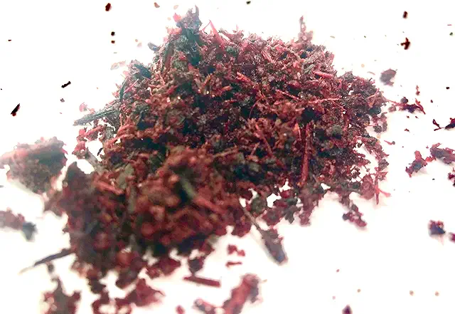 Encens Bakhour Rouge 100g - Mélange Oriental d'Arabie Saoudite