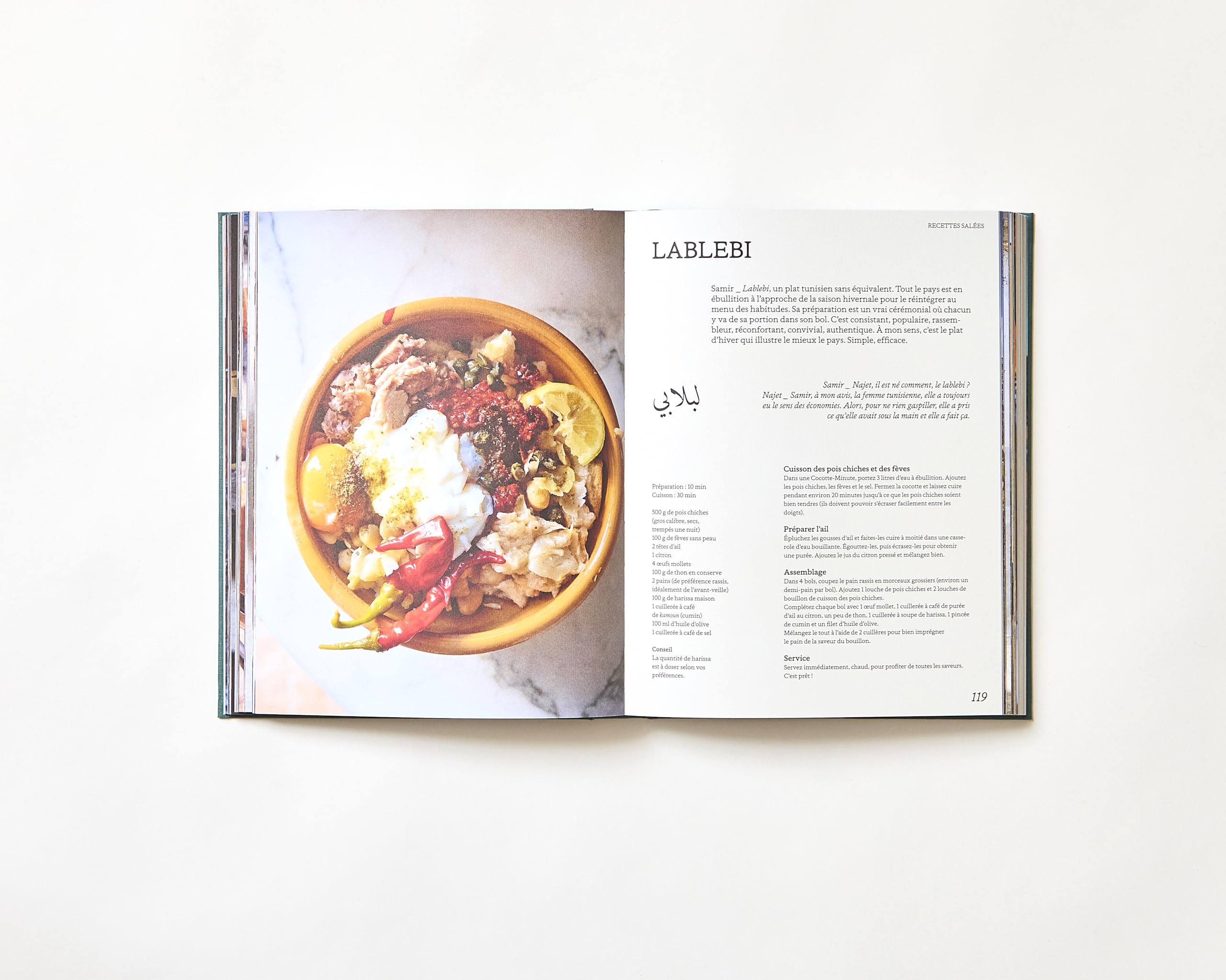 Le soleil n'aime pas nous quitter - Dans la cuisine de Tata Najet et Samir Ben Rahma: Le livre de cuisine tunisienne - compte instagram Felfeltunisia - idée cadeau - beau-livre