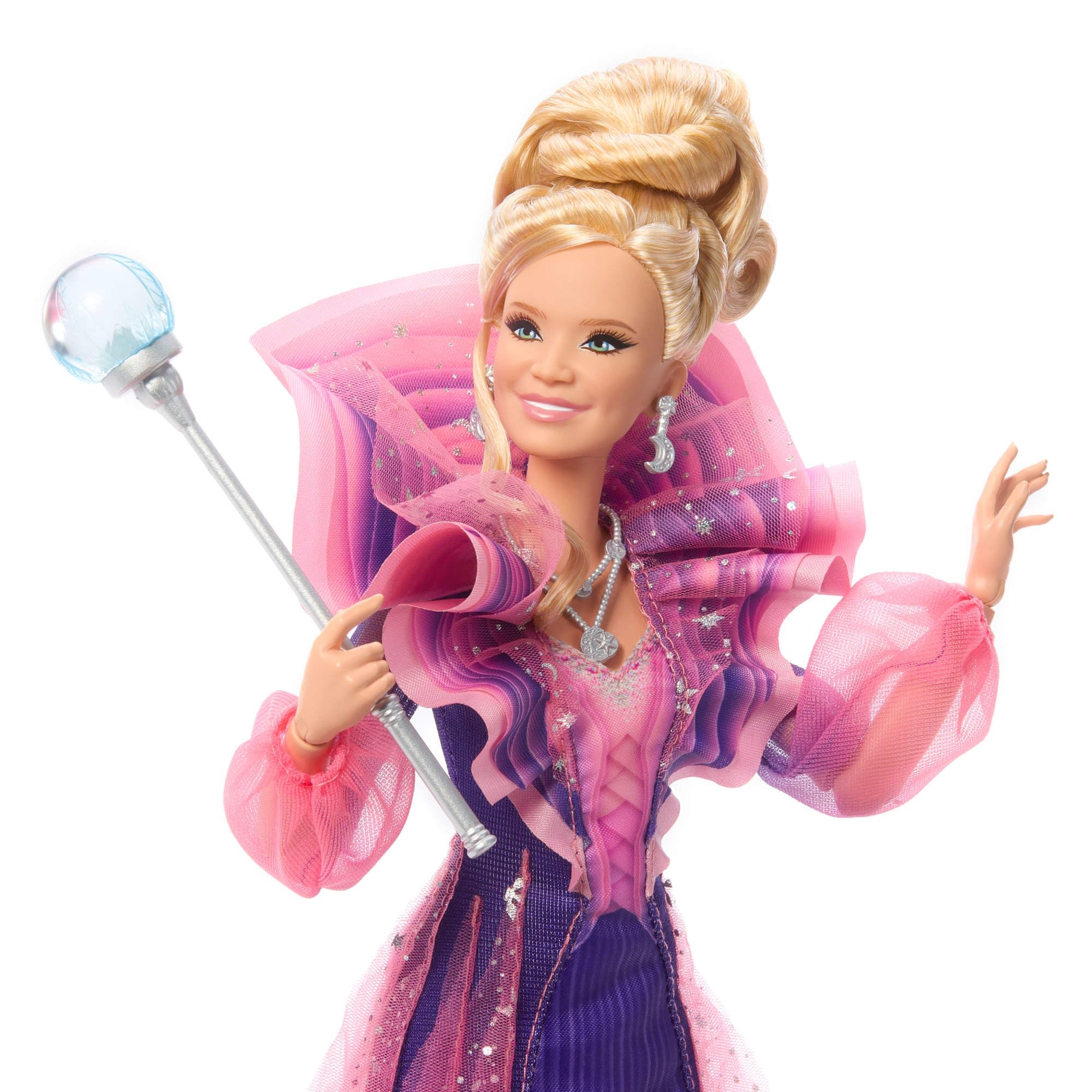 Mattel Universal Pictures Wicked: Die magische Weise Mond Modepuppe mit abnehmbarem Deluxe-Outfit und Zubehörteilen, vom Film inspiriert, JLG42, [Mehrfarbig]