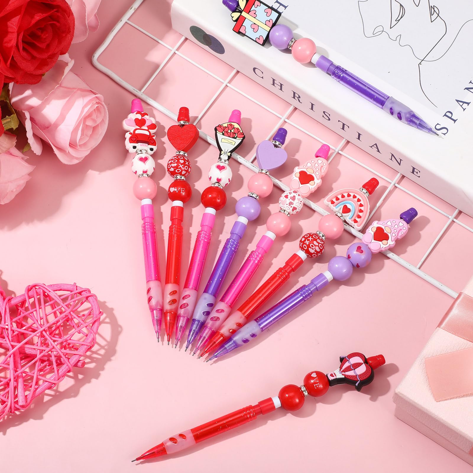 Fullhawl Kit de 224 lápices con cuentas para el día de San Valentín, 28 juegos de lápices con cuentas rosas, bolsas de lápices de cuentas para regalos del día de San Valentín, suministros de oficina