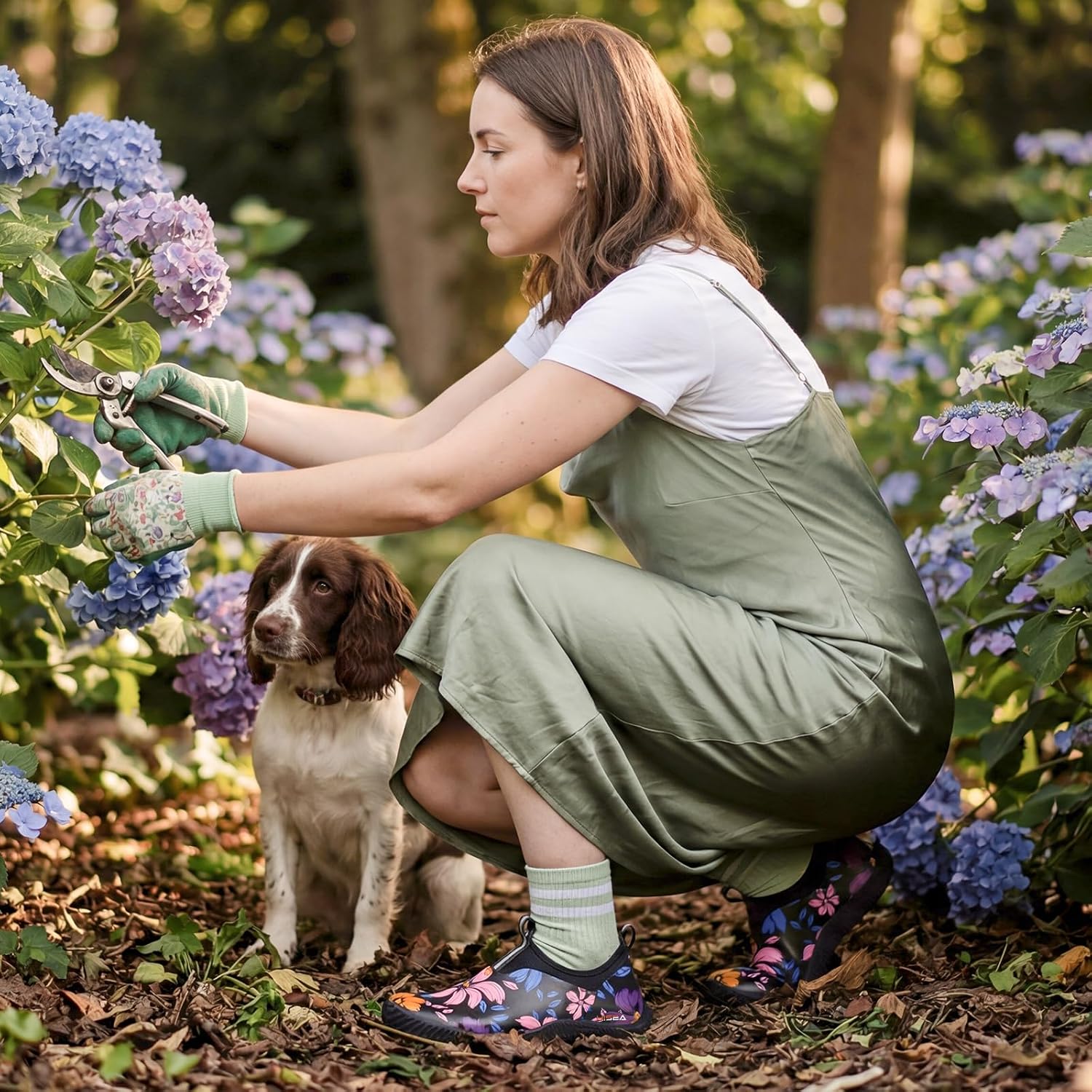 HISEA Waterproof Garden Shoes for Women Neoprene Slip-On Rubber Rain Footwear Short Ankle Booties