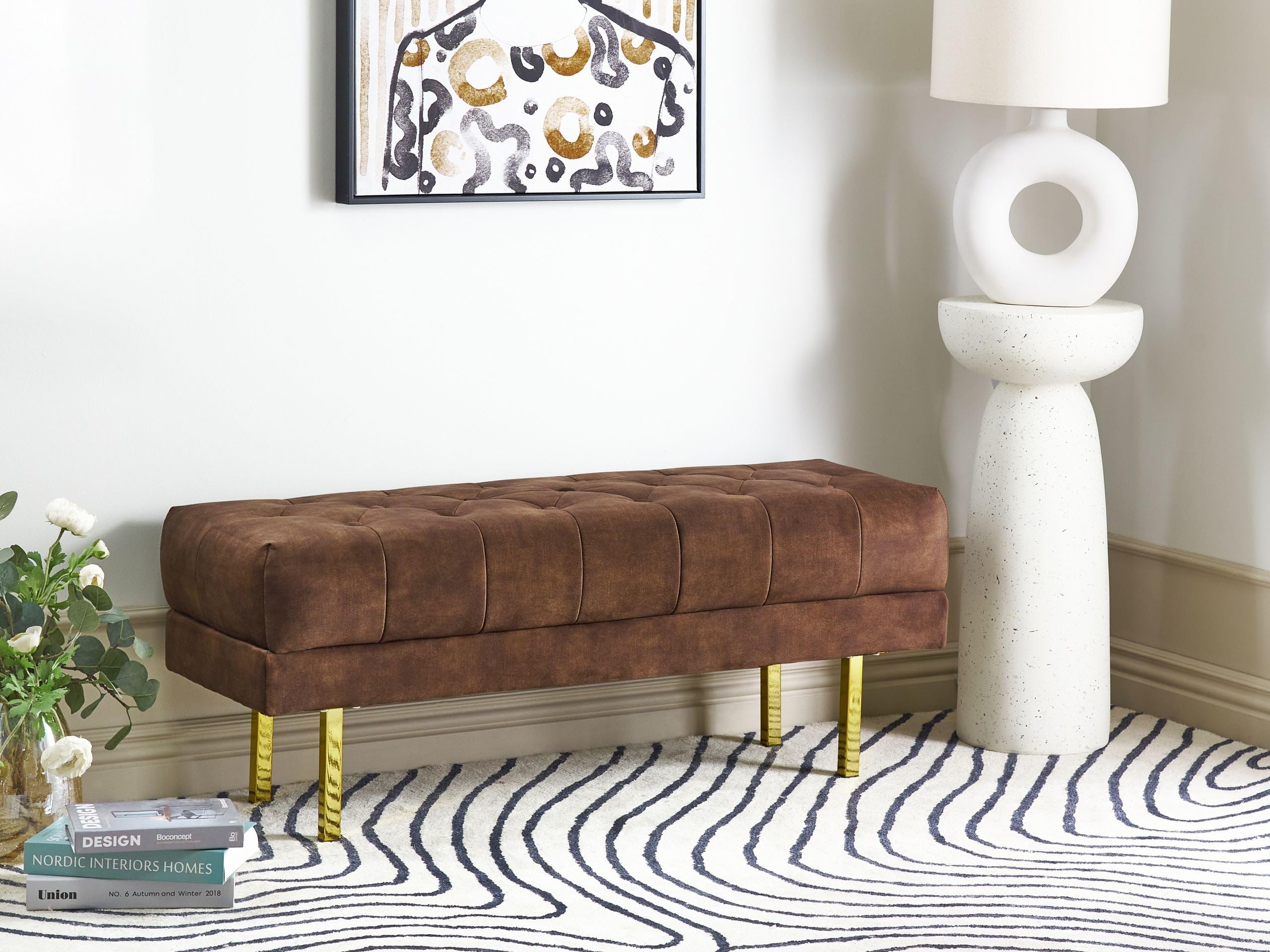 Beliani Banc en Velours Banquette de Lit Rembourré Glam Pouf Pieds en Métal Doré Marron Roseville