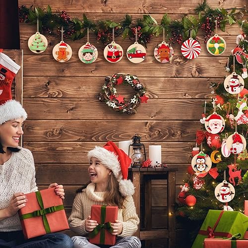 Miniatura 3 de Huwena 24 adornos colgantes de madera 3D de Navidad, redondos, Papá Noel, gnomo, muñeco de nieve, adornos para decoración de árbol de Navidad,