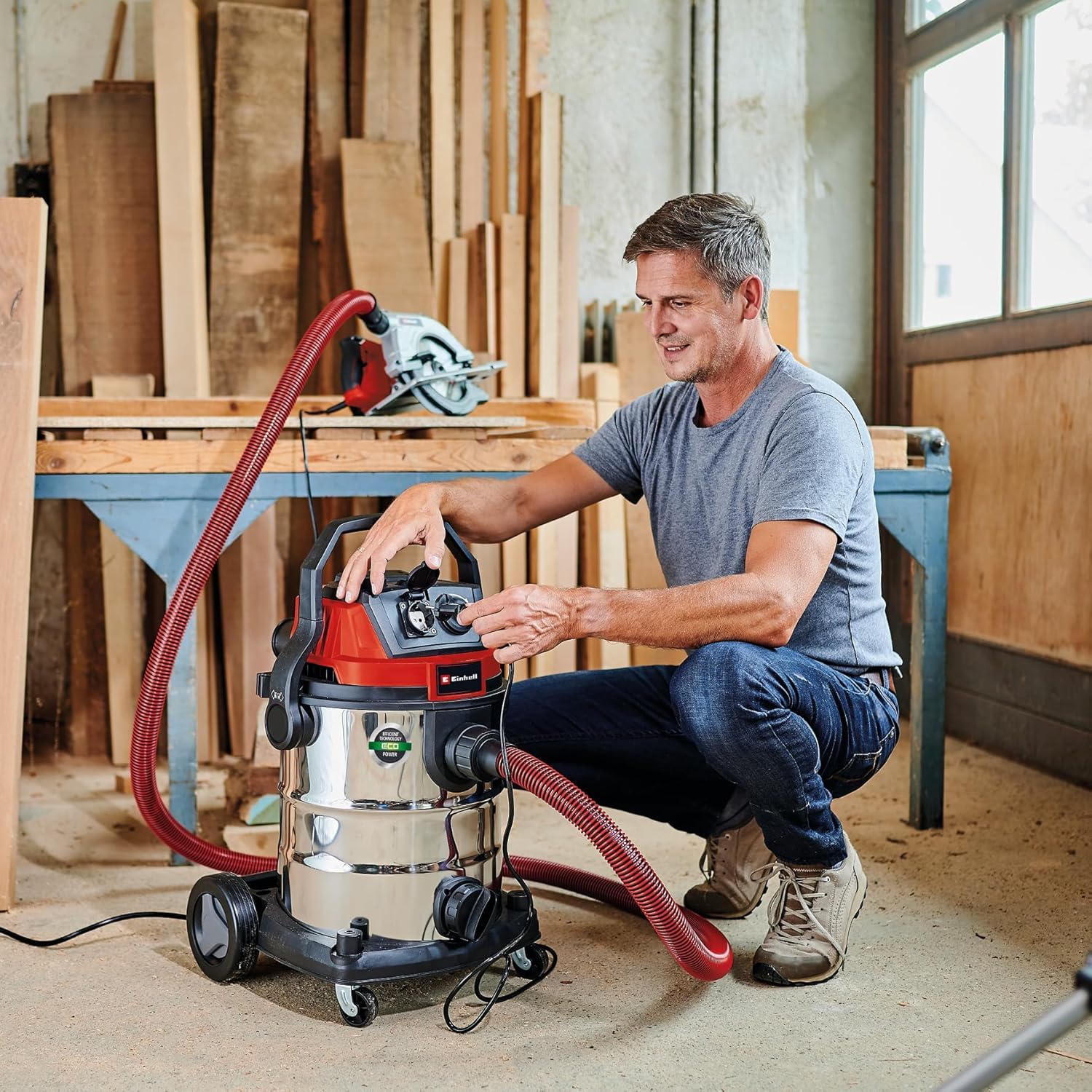 Einhell TE-VC 2025 SACL Aspiratore solidi e liquidi (1200 W, 200 mbar, vano 25 l, presa elettroutensile, sistema pulizia filtro, bocchetta scarico liquidi, filtraggio HEPA, tubo anti schiacciamento)