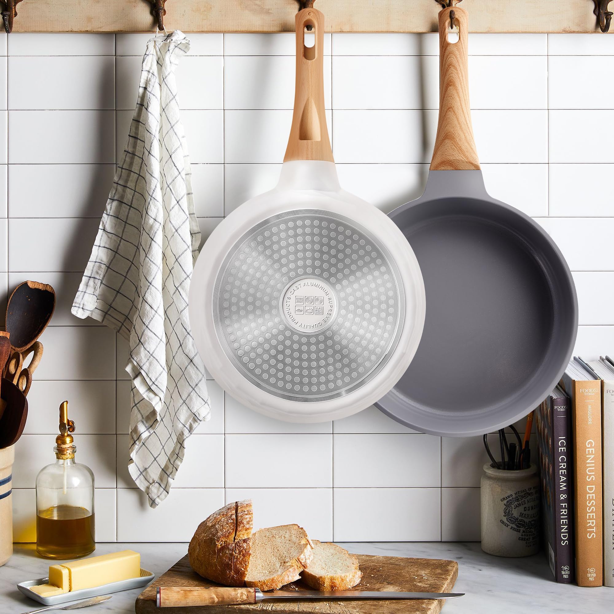 RIOVARM Cerámica Antiadherente Inducción Juego de sartenes 20cm 24cm 28cm con asas de baquelita imitación madera Saludable Batería de cocina sin PFOS, PFOA, PTFE Hueveras Sartenes para tortillas