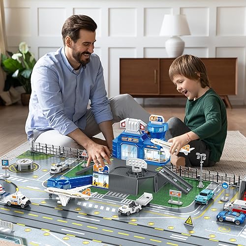 Miniatura 4 de WASAiKA Juego de aeropuerto, juguetes de avión para niños pequeños con tapete de juego de actividades para niños, helicóptero de 2 aviones,