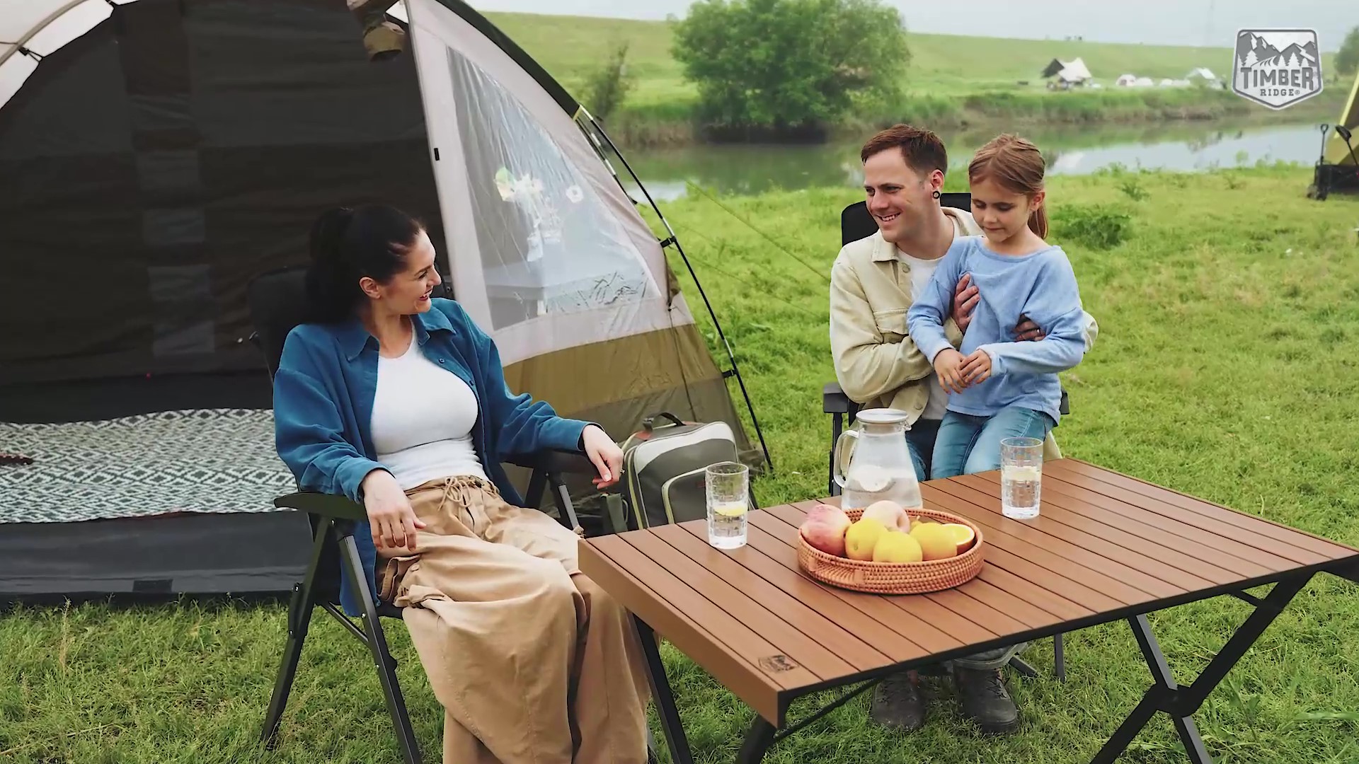 TIMBER RIDGE Campingtisch Klappbar Höhenverstellbar Aluminium Braun