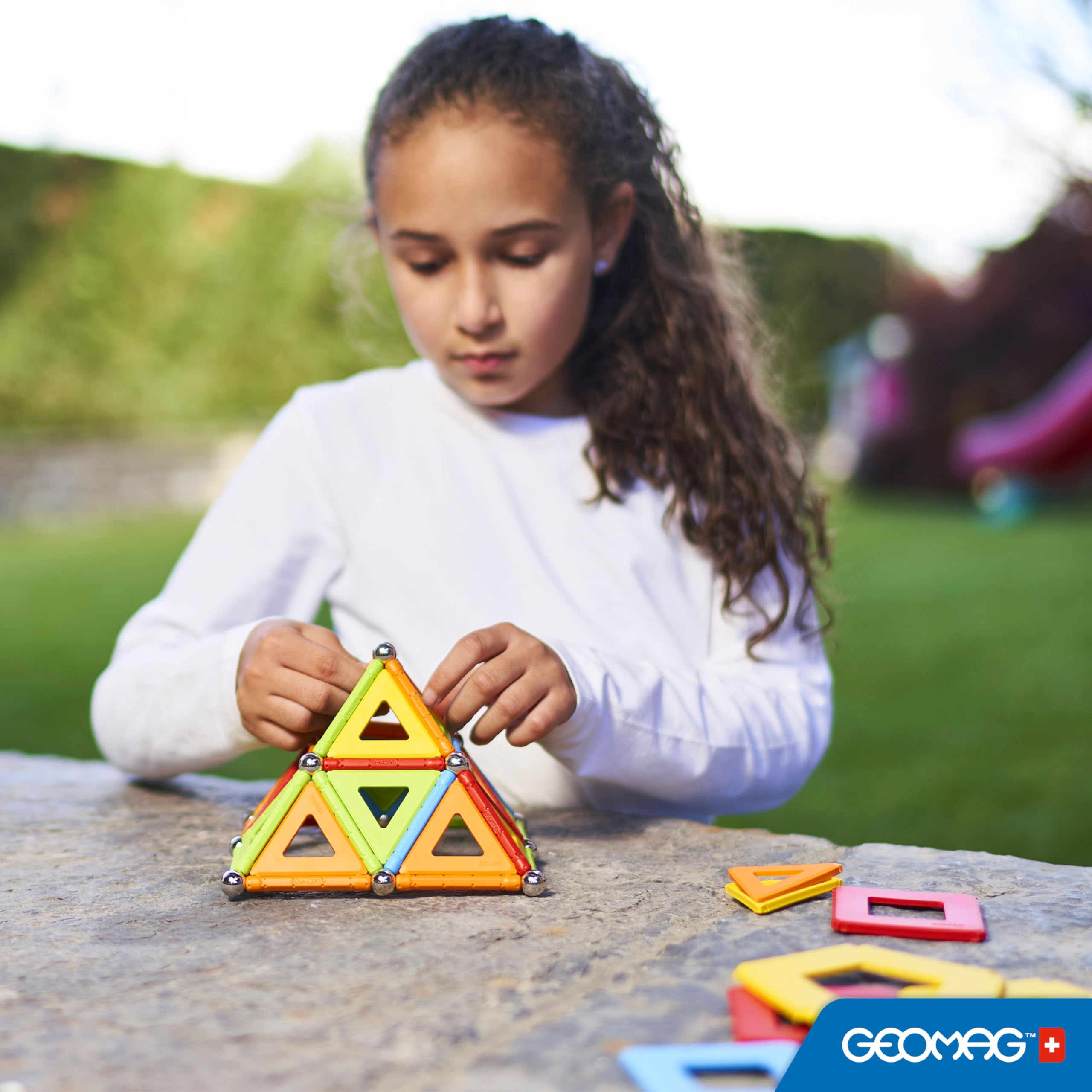 Geomag - Supercolor - Superkolorowe Magnetyczne Klocki dla Dzieci, Zabawka Magnetyczna, Gra Edukacyjna, Green Collection, 100% Plastiku z Recyklingu, 78 sztuk