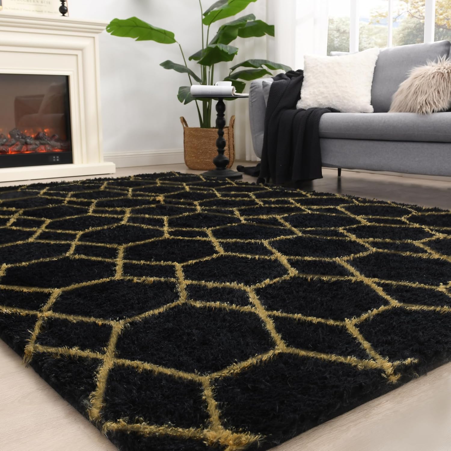 Fluffy Rug for Bedroom Living Room, Soft 4x6 Black Area Rug, Machine Washable Shag Geometric Fuzzy Kids Non Slip Carpet Home Decor Aesthetic, Plush Floor Mat for Nursery Teen Dorm, Black/Gold Black / Gold 4' x 6' (Rectangular)