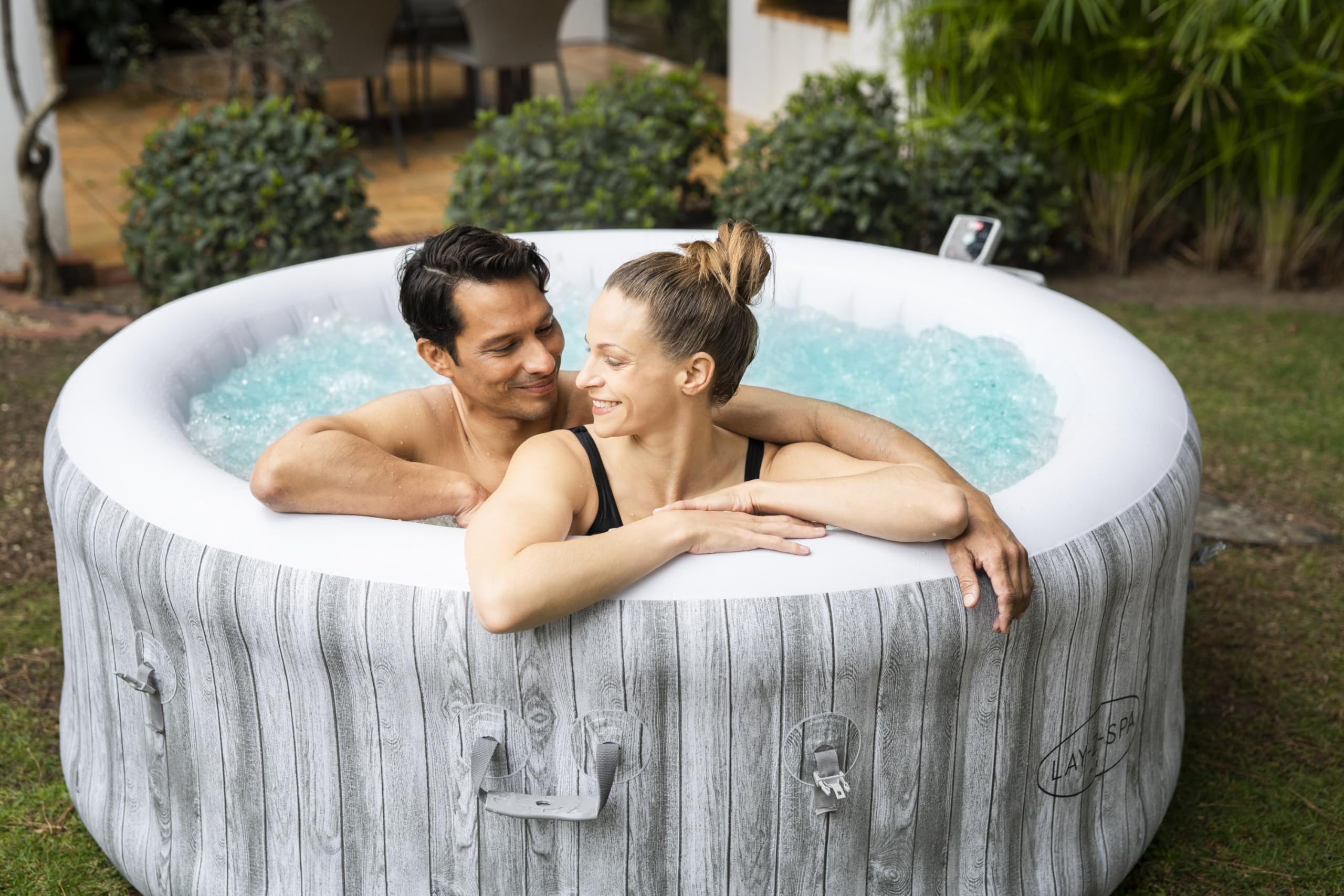 Bestway Lay-Z-Spa® Fiji Airjet™ 180 x 66 cm, 2-4 Personnes