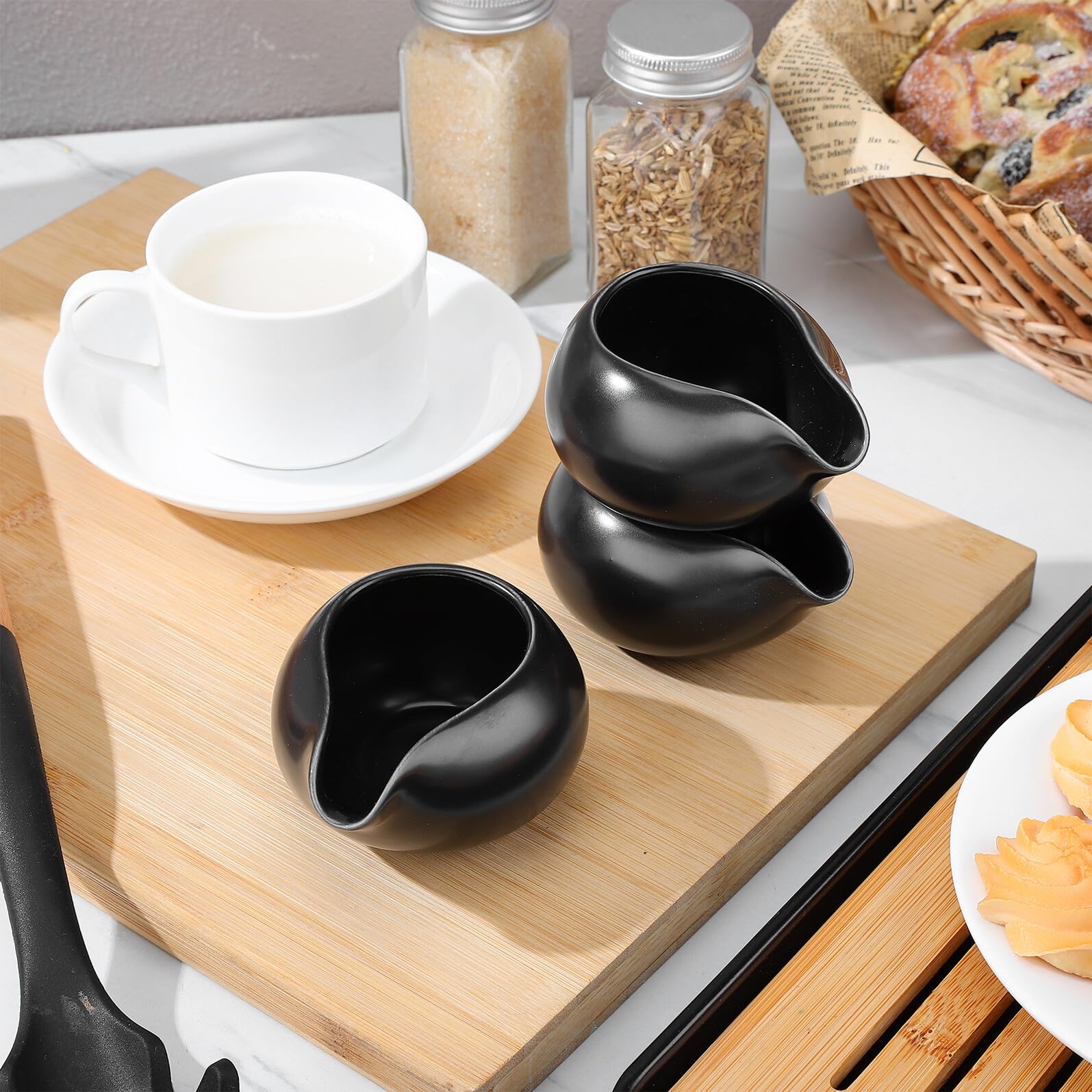 Dispensador de Salsa y Jarra de Leche de Cerámica 3 Unidades Diseño Artesanal para Uso en Cocina y Mesa