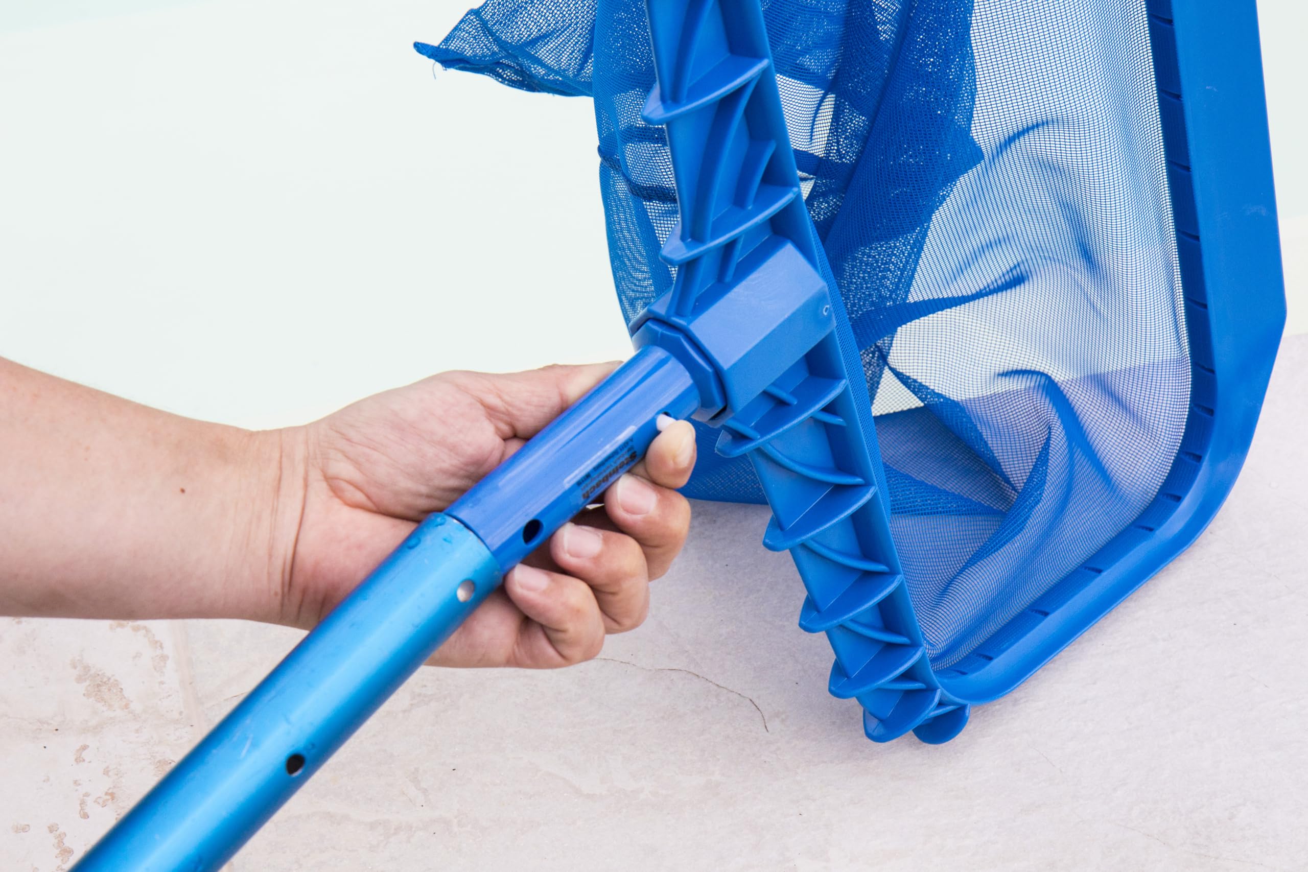 Steinbach eliminando Le Foglie di Piscine Fuori Terra a Rete con Montatura di plastica Rinforzato e Attacco per Asta telescopica, Blu, 515 x 235 x 410 mm