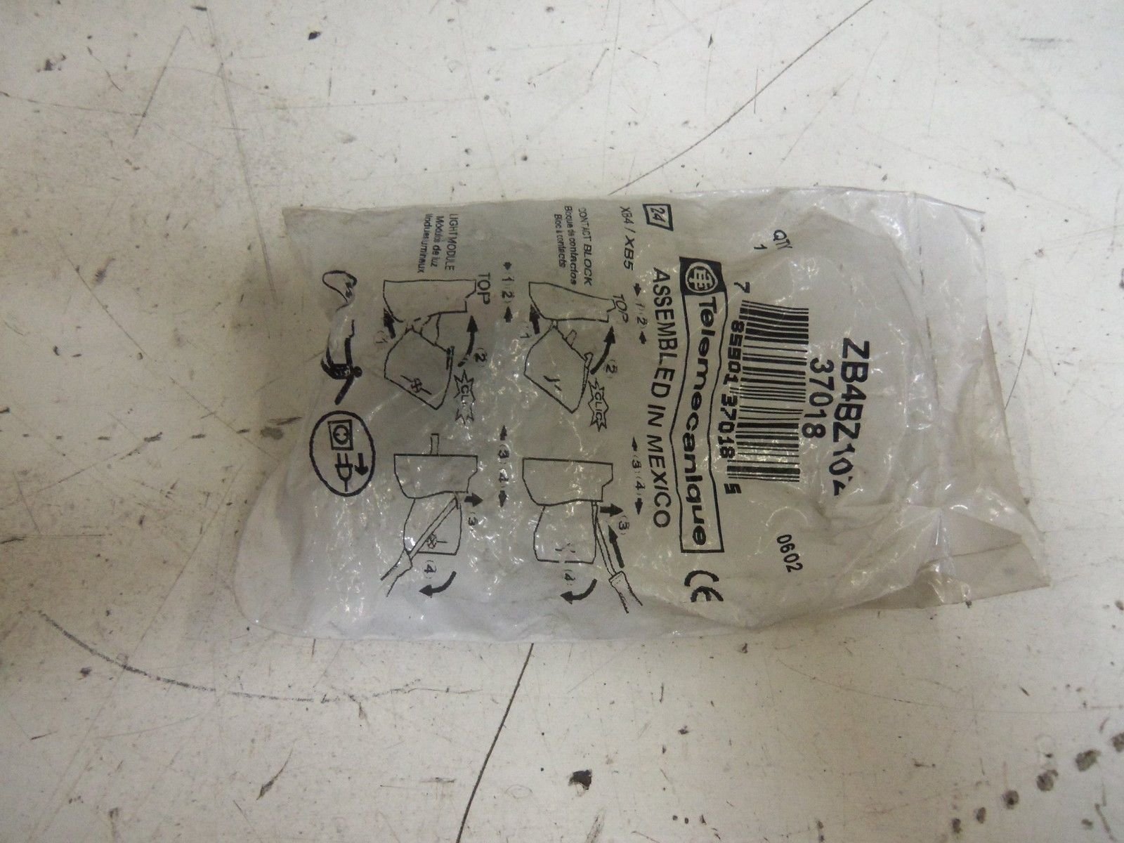 Telemecanique ZB4BZ102 Switch, 22mm, MOUNTING BASE WITH 1 N.C.Contact Block