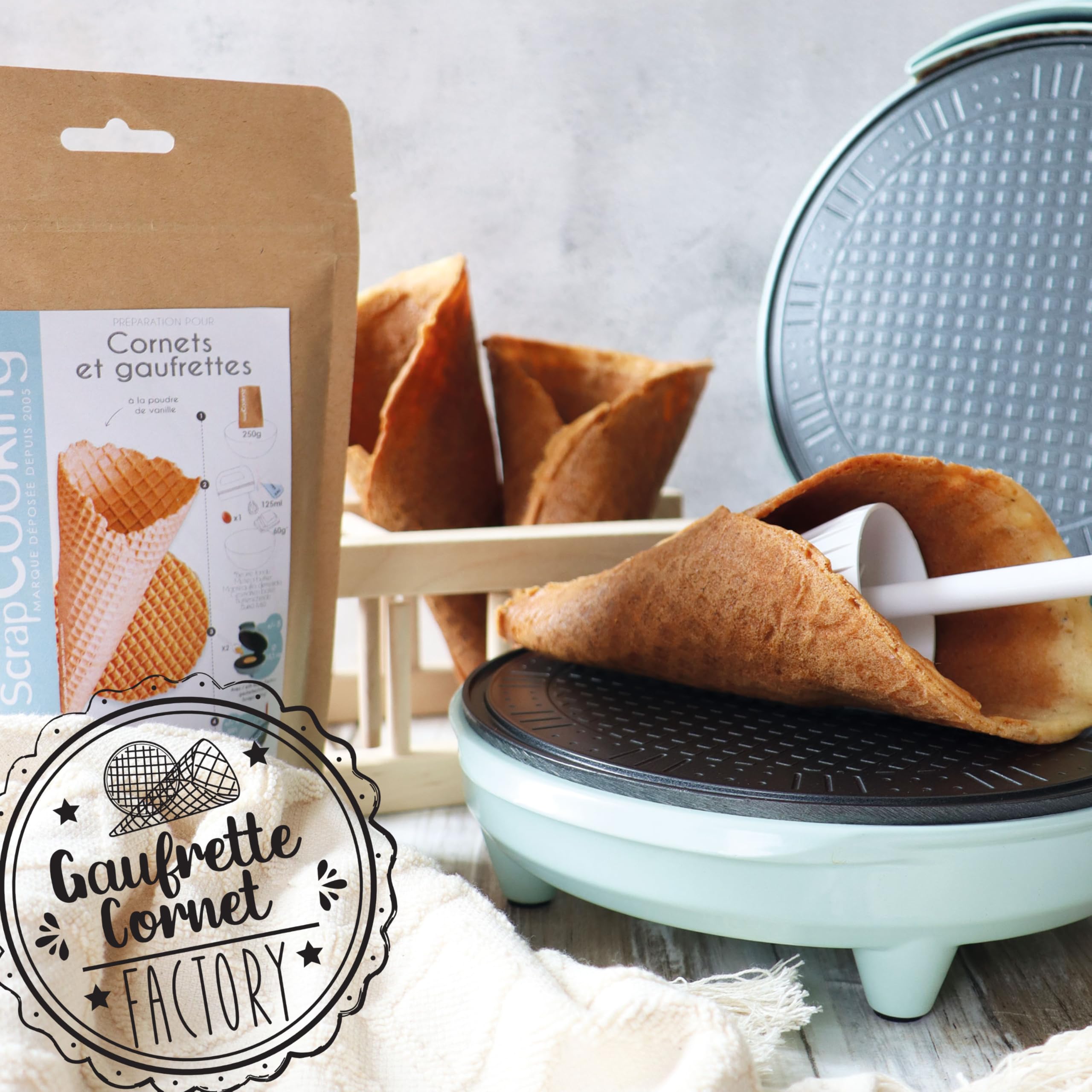 ScrapCooking - Machine à Gaufrettes & Cônes de Glace - Gaufrettes & Cornet Factory - Appareil 2-en-1 à Wafers & Tuiles - Cadeau Pâtisserie Cuisine - Recette Incluse - 3883