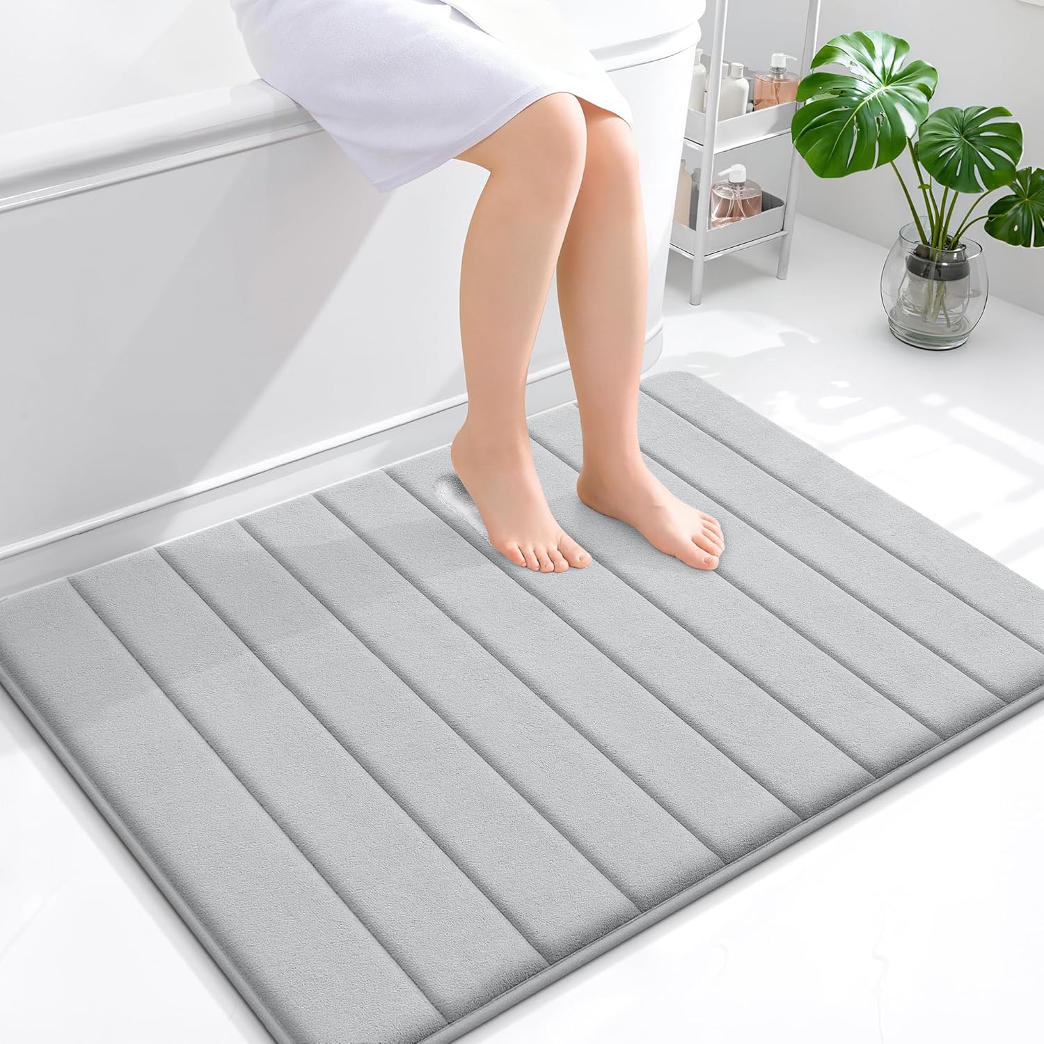 OLANLY Memory Foam Bath Mat 40x32, Super Soft Absorbent Bathroom Rugs, Quick Dry, Machine Washable Shower Floor Rugs, Bathmat Carpet, Bathroom Home Decor Accessories, Light Gray