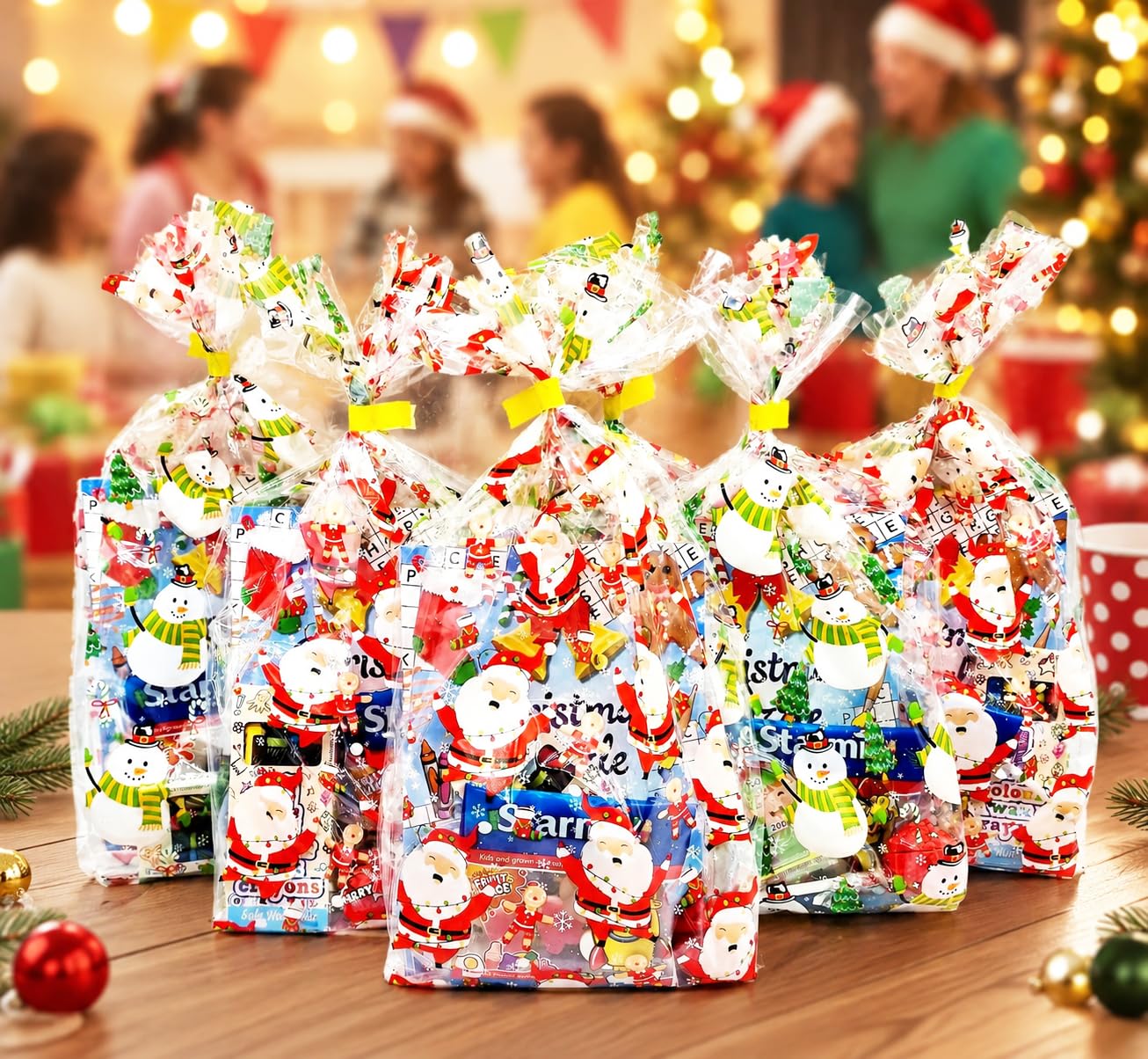 30 sacchetti di Natale unisex pre-riempiti per feste, con bomboniere e dolci per ragazzi e ragazze.