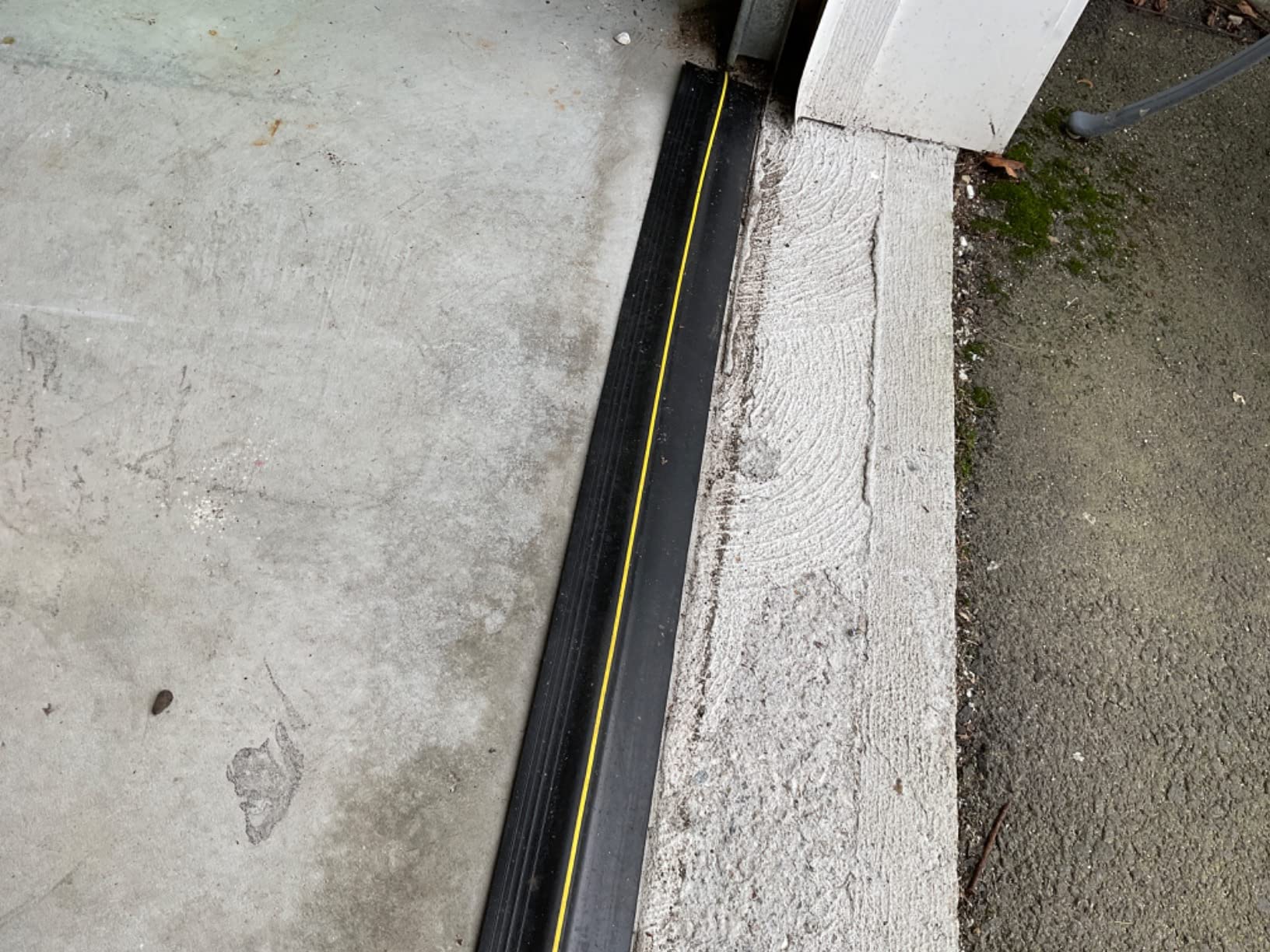 9/mo Finance Papillon Universal Garage Door Bottom Threshold Seal