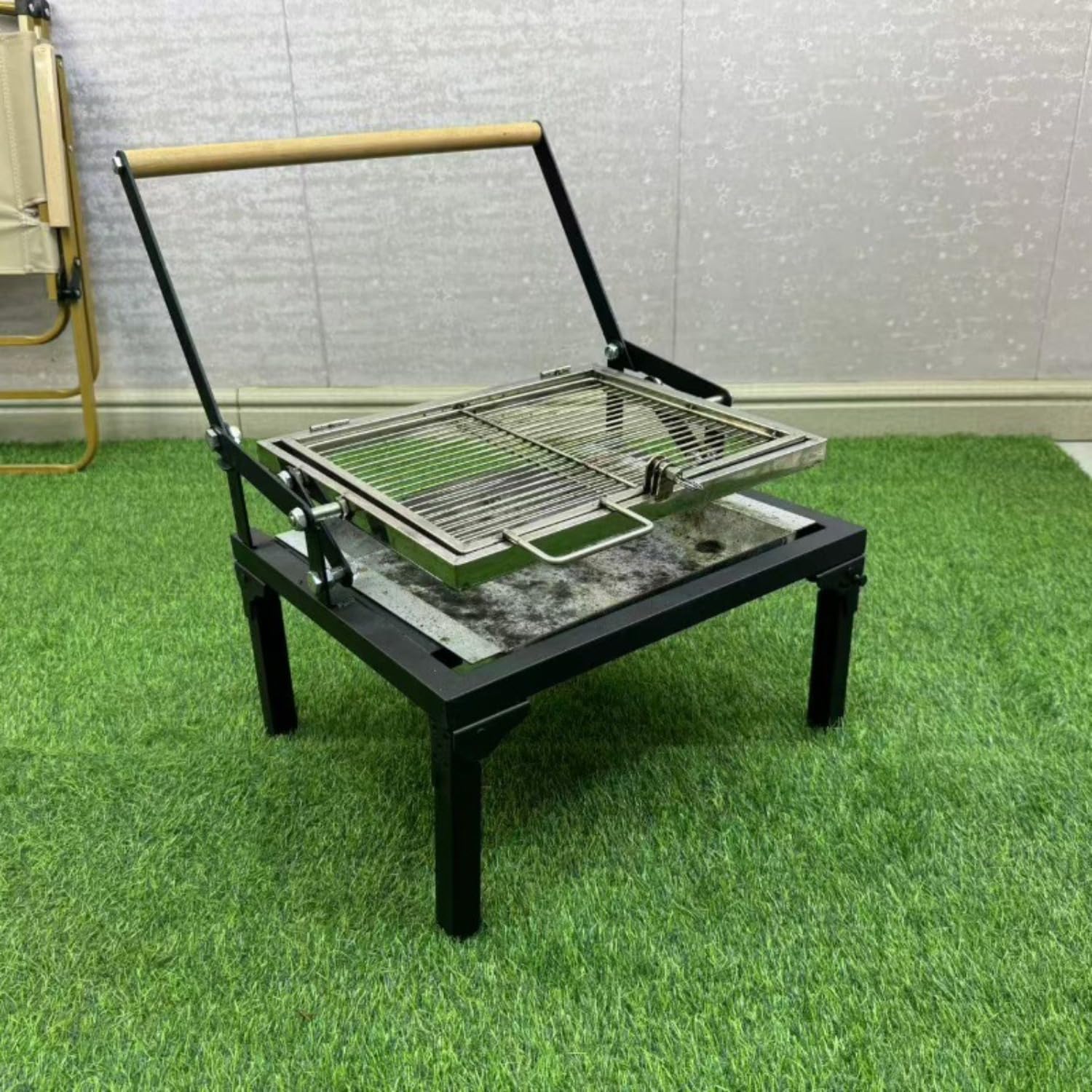 Barbecue portatile pieghevole con griglia a carbonella, stile casa, campeggio, universale, spiedino, barbecue alla griglia per pesce, griglia multifunzione (nero, di piccole dimensioni)