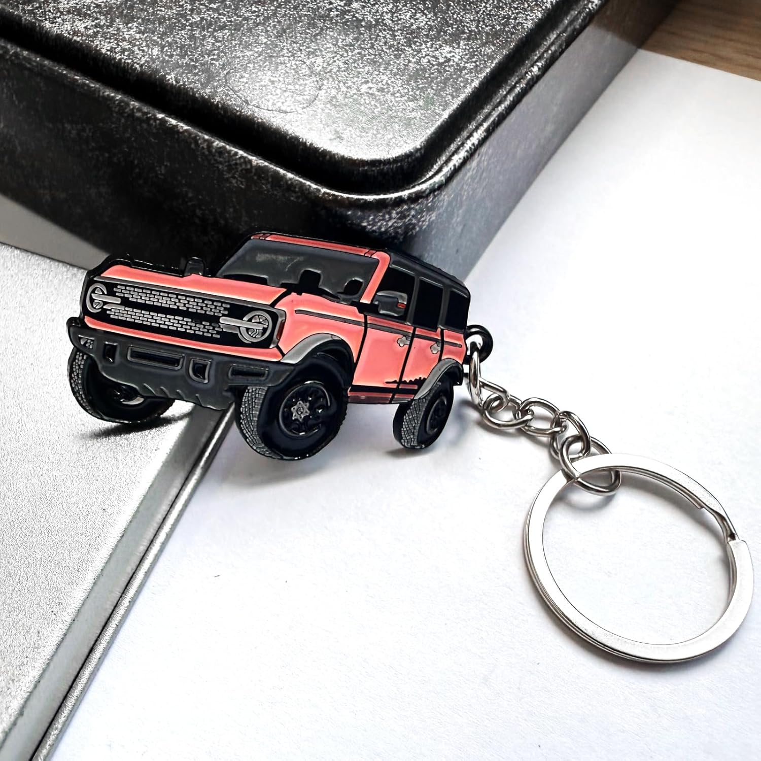 Car Keychain Compatible with Ford Bronco. Alloy Car Pattern Keychain. Key Accessory. - Image 4
