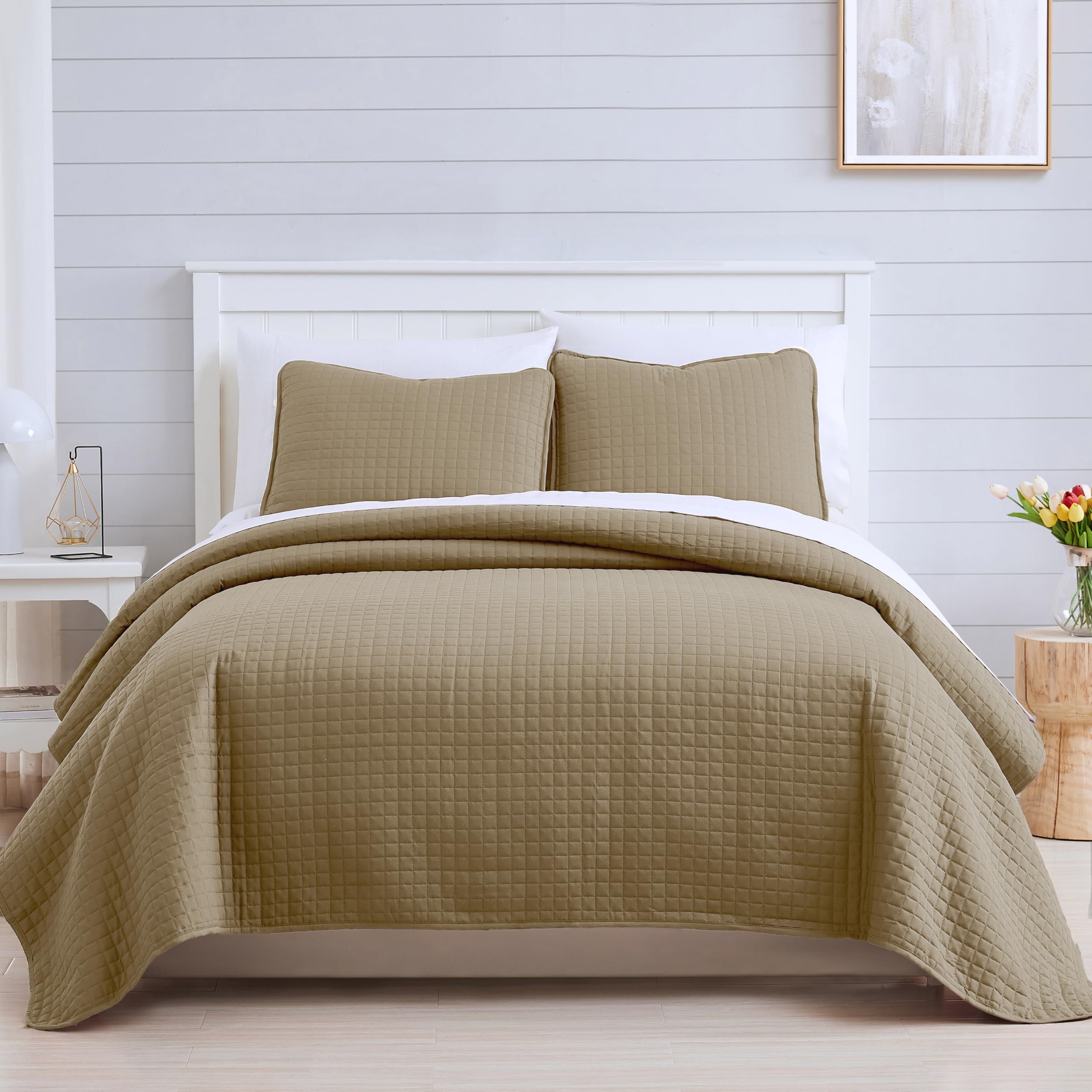 Oversized Twin Quilt Bedding Set with 1 Quilted Pillow Sham, Taupe Quilt