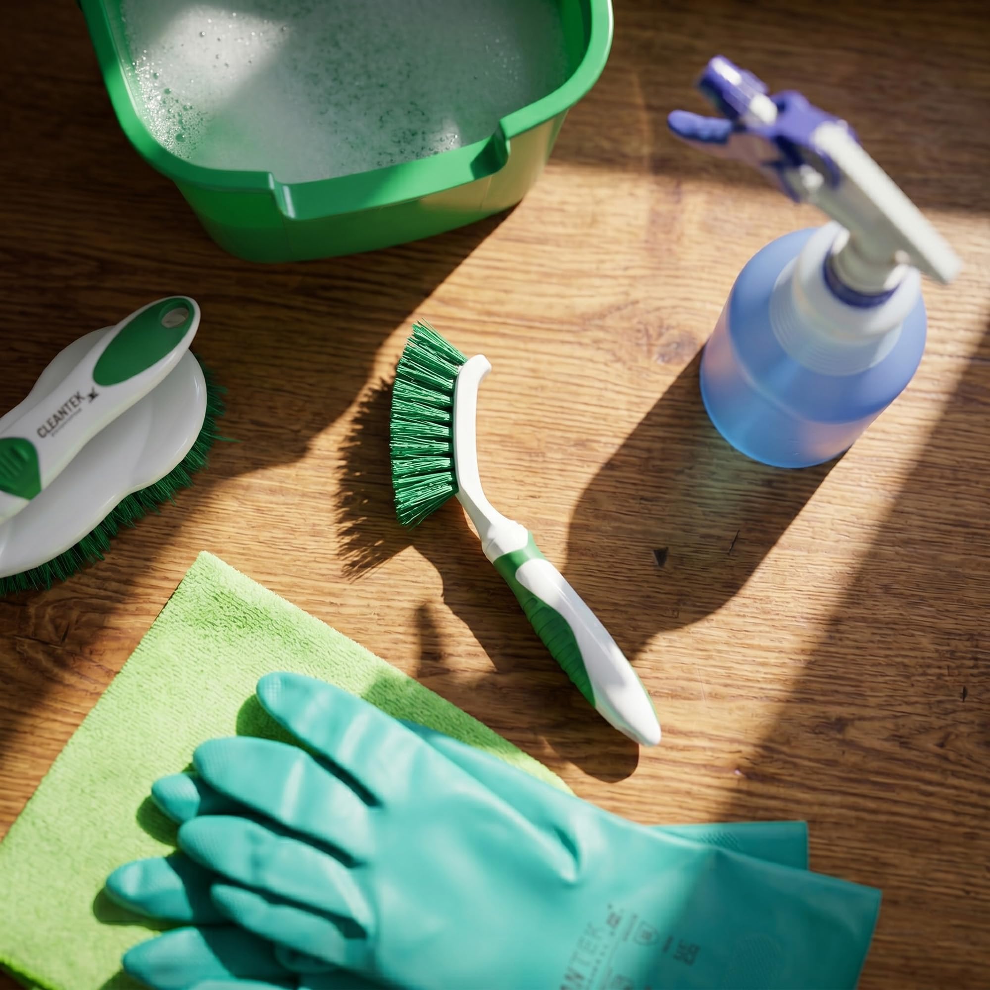 Restaurantware Spazzola per fughe, confezione da 9 pezzi, setole rigide, manico ergonomico, testa angolata, design stretto, strumento di pulizia in plastica verde e bianco