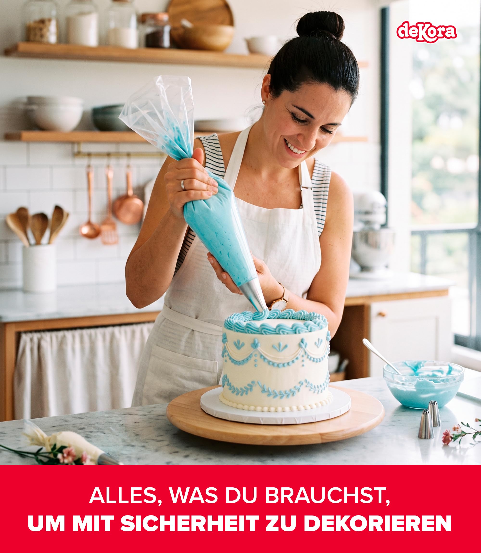 dekora - Spritzbeutel Einweg 100 Stück, 65 cm Größe XL, 80 Mikron, reißfest | Mehrschichtig, transparent und extra reißfest; für Cremes, Glasuren und Schokolade sowie zur Aufbewahrung vor dem Dressieren.