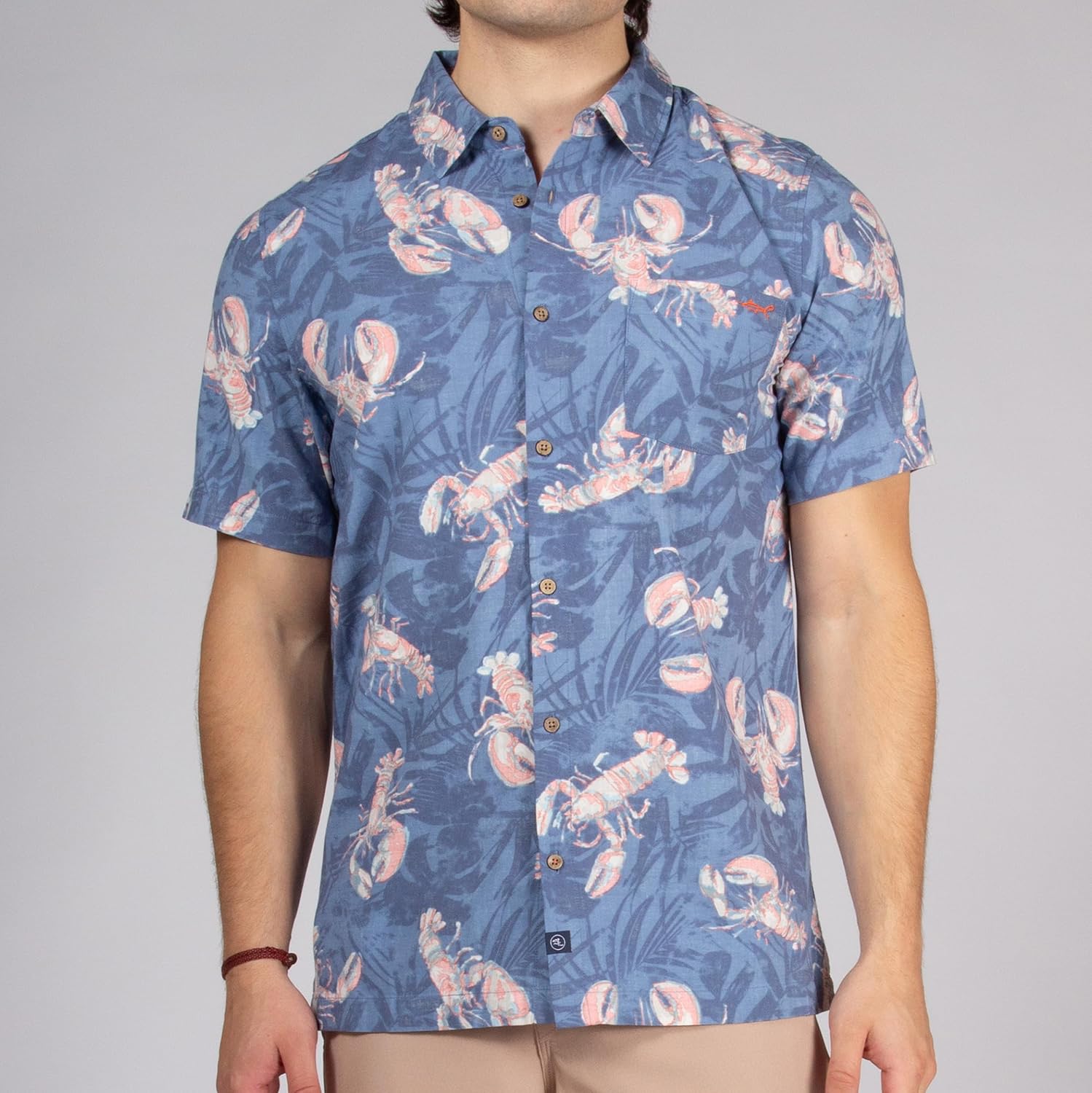 Salt Life Men's Rock Lobster Short Sleeve Classic Fit Shirt