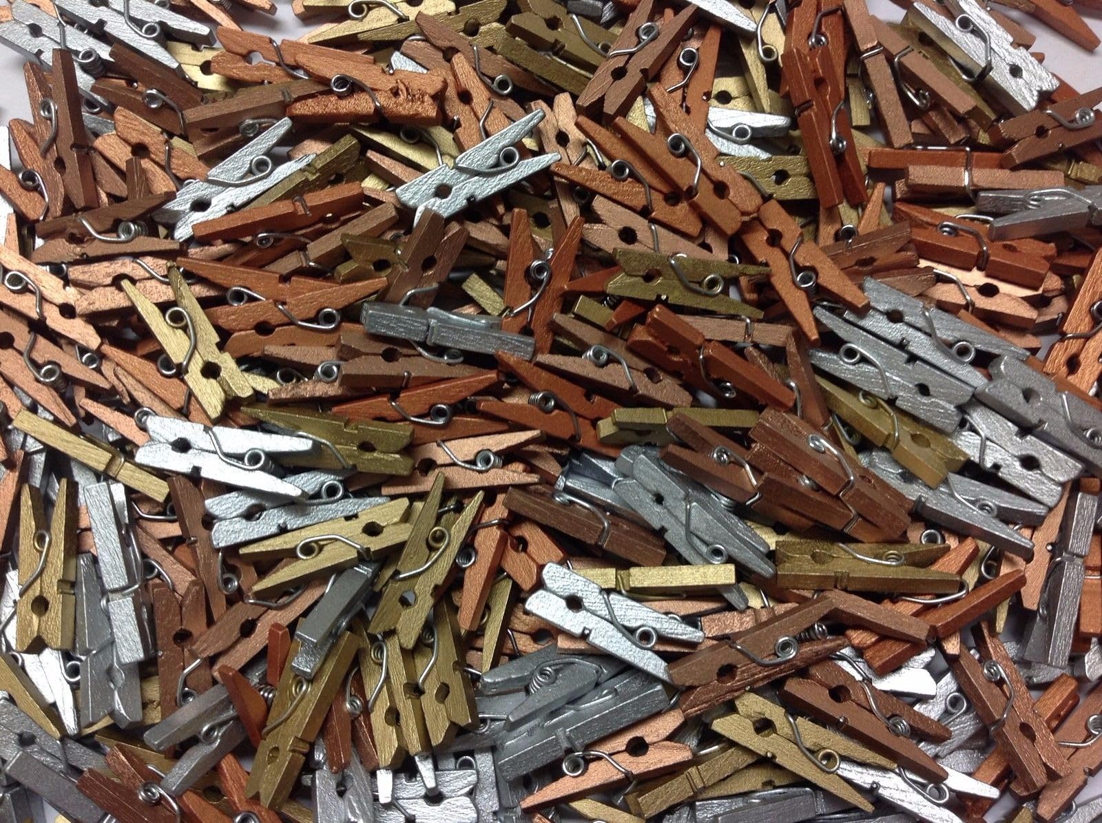 celloexpress Mini Wooden Crafts Pegs - Small Wood Clips - 35mm, Shiny Mix, Pack of 500