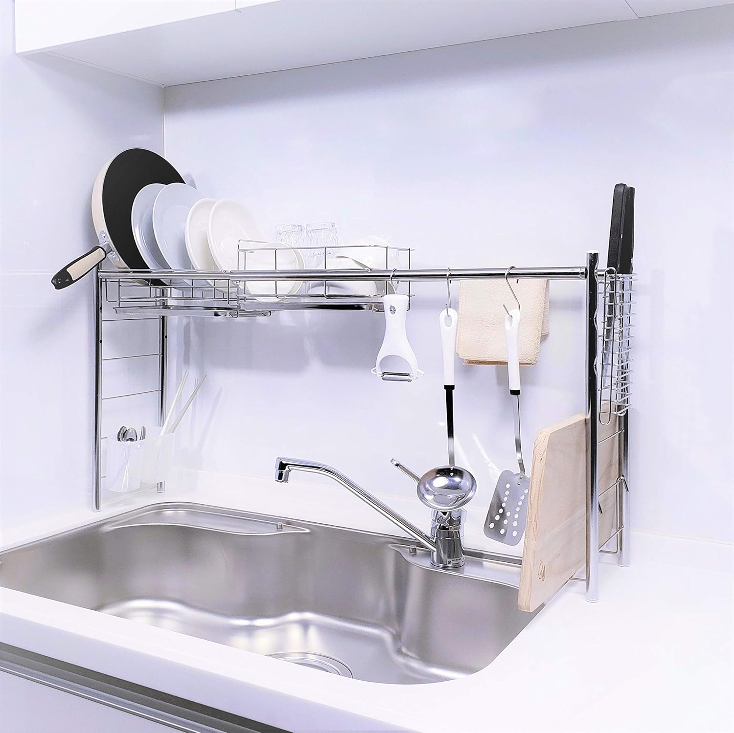 Amazon 水切りラック シンク上 ステンレス 燕三条 当店だけの限定販売 スリム カゴ１個タイプ 一人暮らし 狭い キッチン おしゃれ 食器 伸縮 新生活 日本製 水切りラック オンライン通販