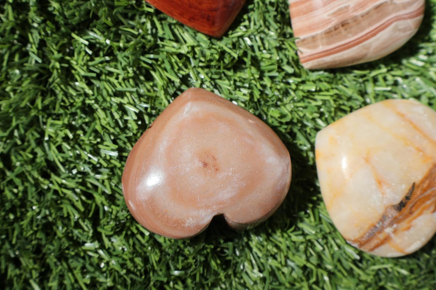 4 Pieces of Natural Agate Heart-Shaped Stones - Assorted Agate Types and Colors - Unique Gifts for Energy and Decor A154