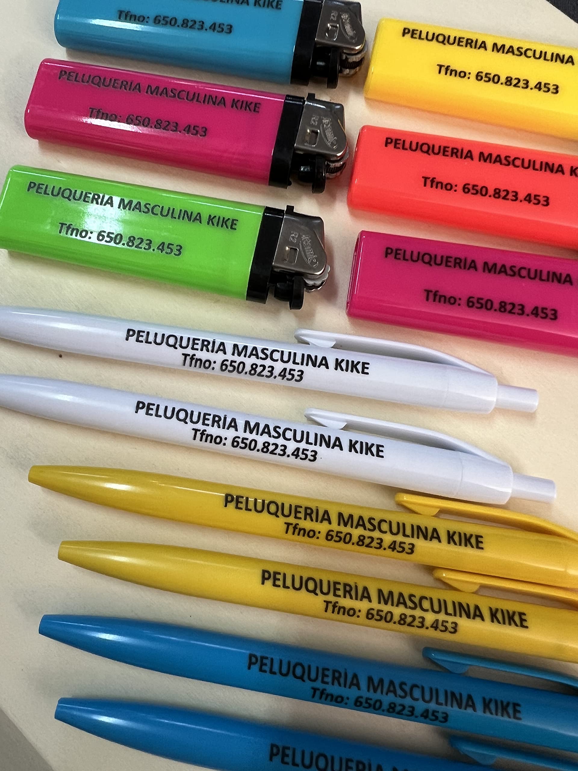 Uvimark - Artículos publicitarios - Merchandising - 50 Encendedores y 50 Bolígrafos Personalizados - Regalos de Empresa - Detalles de Boda - Mecheros Personalizados