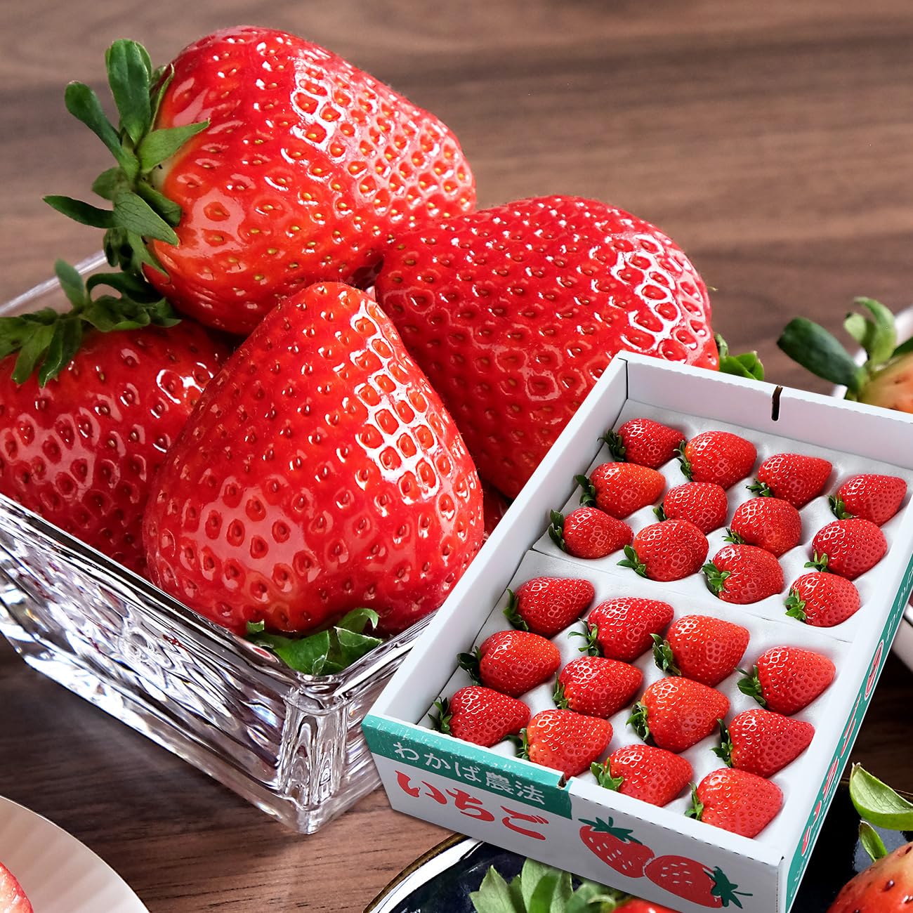 Amazon.co.jp: 小林農園の選べる朝摘み完熟いちご 約1kg（24～30粒