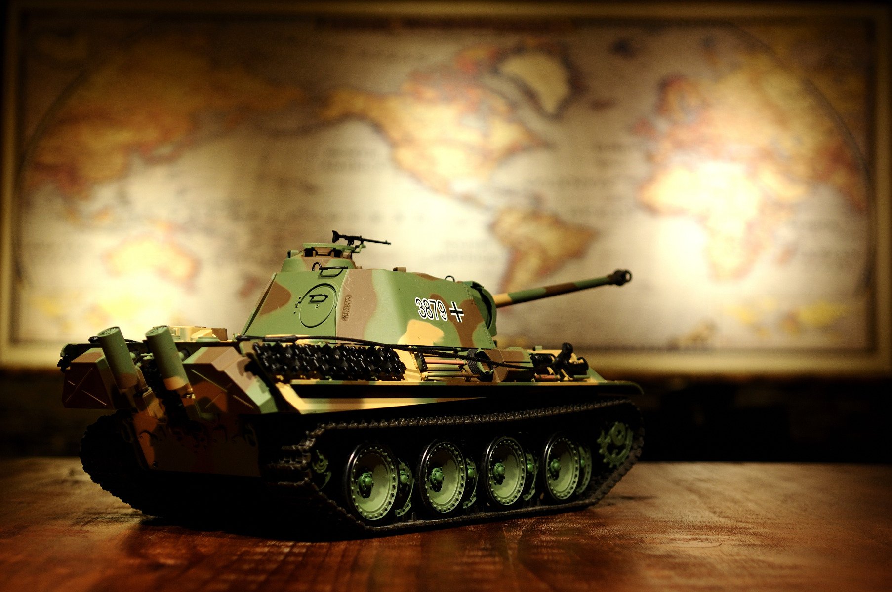 ES-Toys Panzer ferngesteuert mit Schußfunktion Panther G Heng Long 1:16 mit Rauch&Sound und Stahlgetriebe - 2,4Ghz -V 6.0