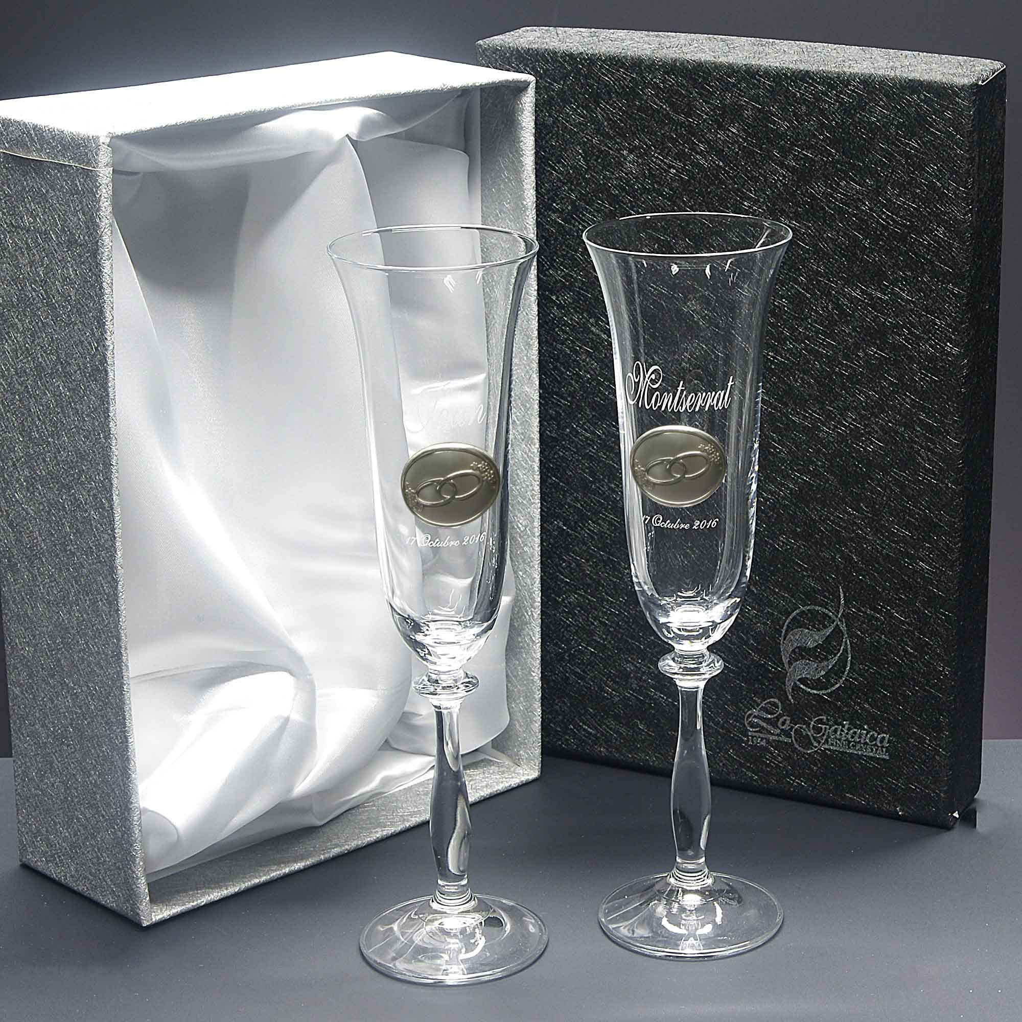 Gala&K | Set de 2 copas de cristal para champán | Para novios | Bodas de plata/oro | Aniversarios | Aplique bilaminado | Colección ANGELA-ALIANZAS+GRABADO LASER | Grabación personalizada.