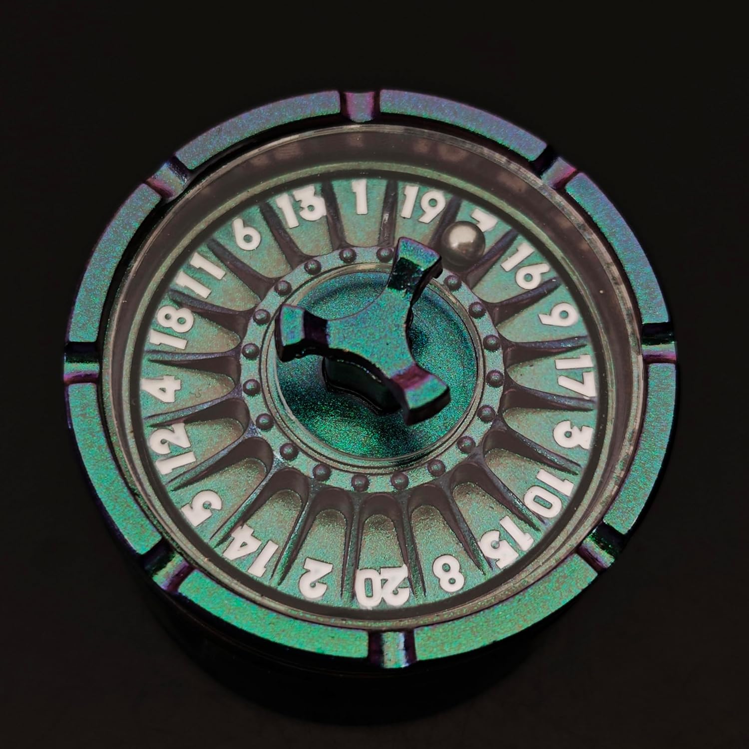 Spinner DND Dice Set,DND Dice D20 Dungeons and Dragons Dice Polyhedral Punk Style Small Flying Dragon Dice Spinning Random Rollerball Compasses (Antique red Copper)