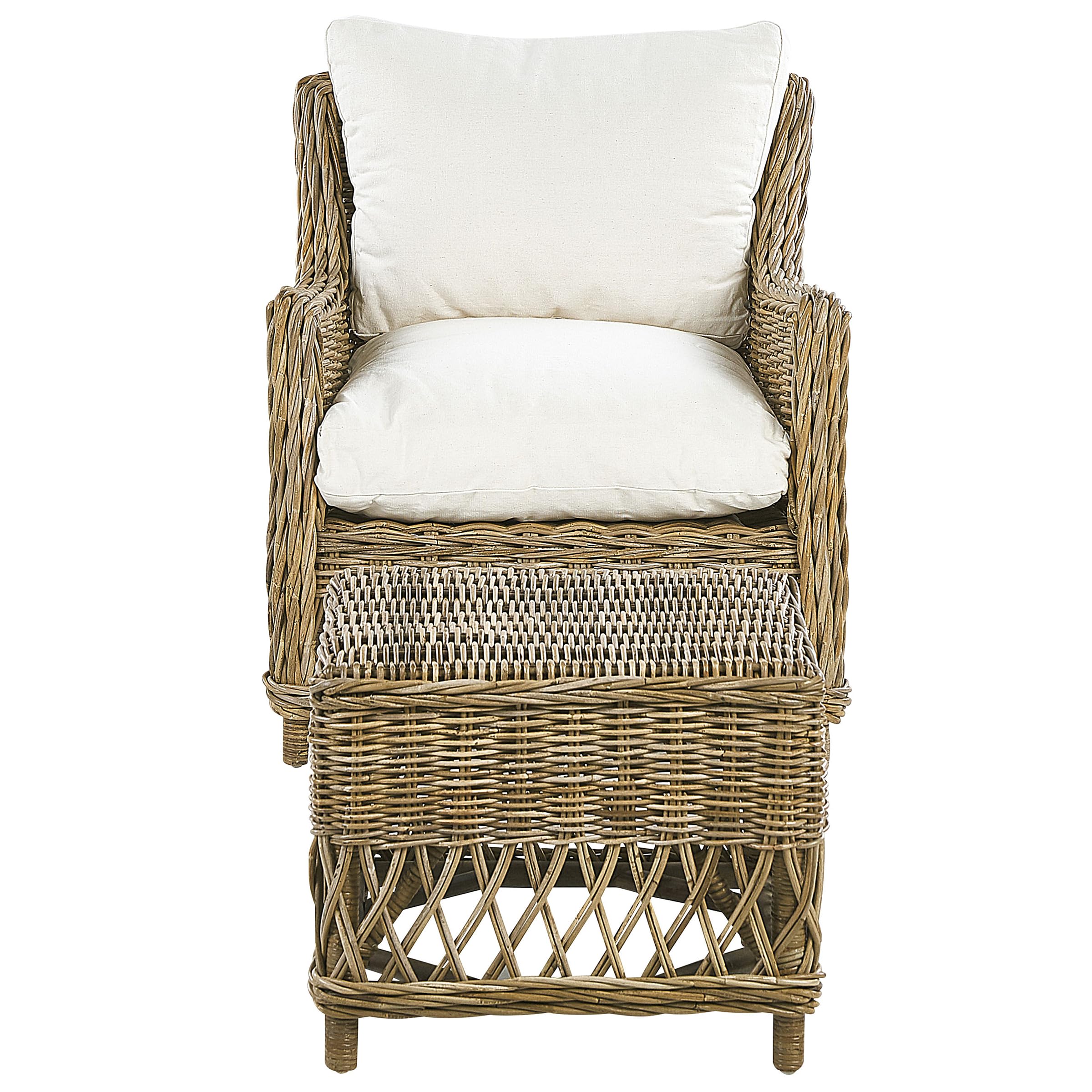 Poltrona da giardino in rattan naturale con cuscini in cotone bianco