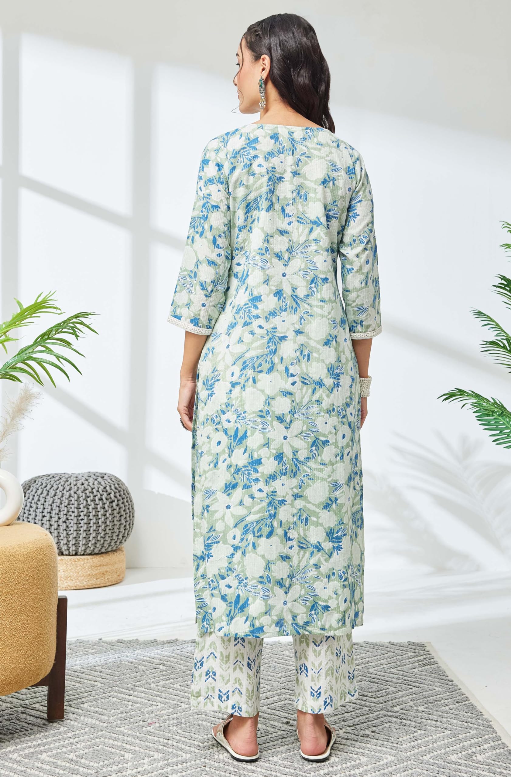 Janasya Women's Sage Green Pure Cotton Yoke Embellished Floral Printed Straight Kurta With Pant Set product image 3
