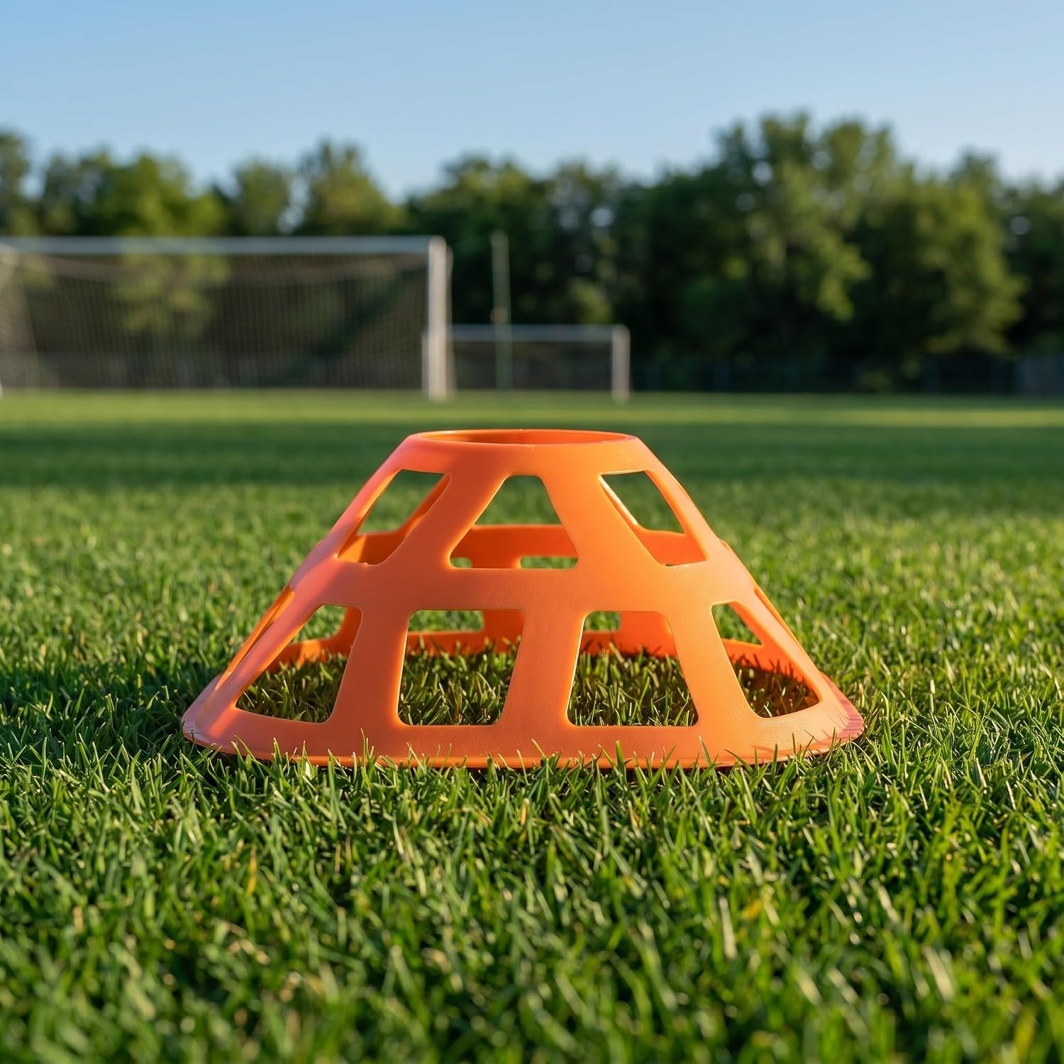 20pcs High Visibility 6 Inch Square Pe Training Disc Cones Rounded Edges and Square Hollowout Design for Football and Basketball, for Indoor Agility Training and Local Sports Field