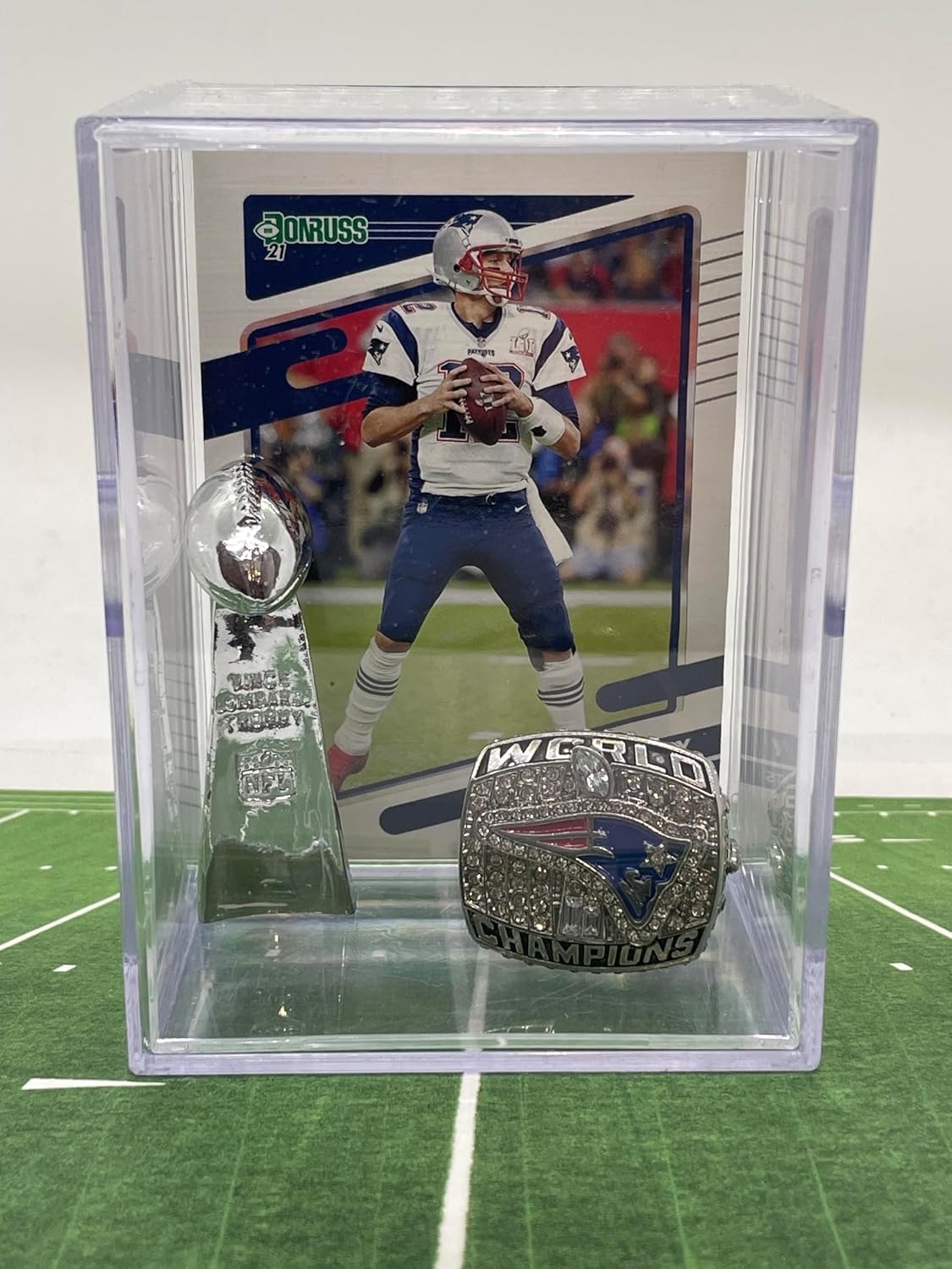 New England Patriots 2002 Super Bowl XXXVI Replica Championship Ring & mini Lombardi Trophy Shadowbox w/Tom Brady Card
