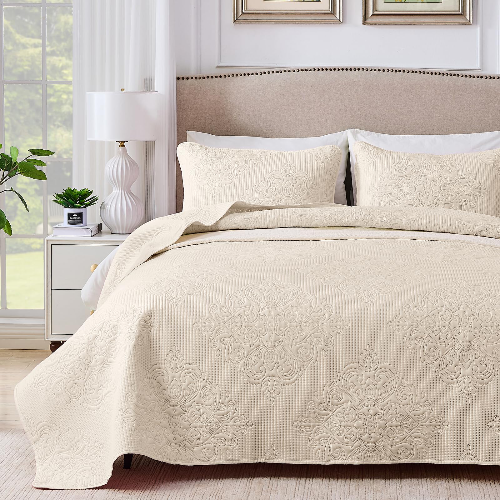 Qucover Beige Bedspreads King Size, Lightweight Summer Quilted Bed Throws