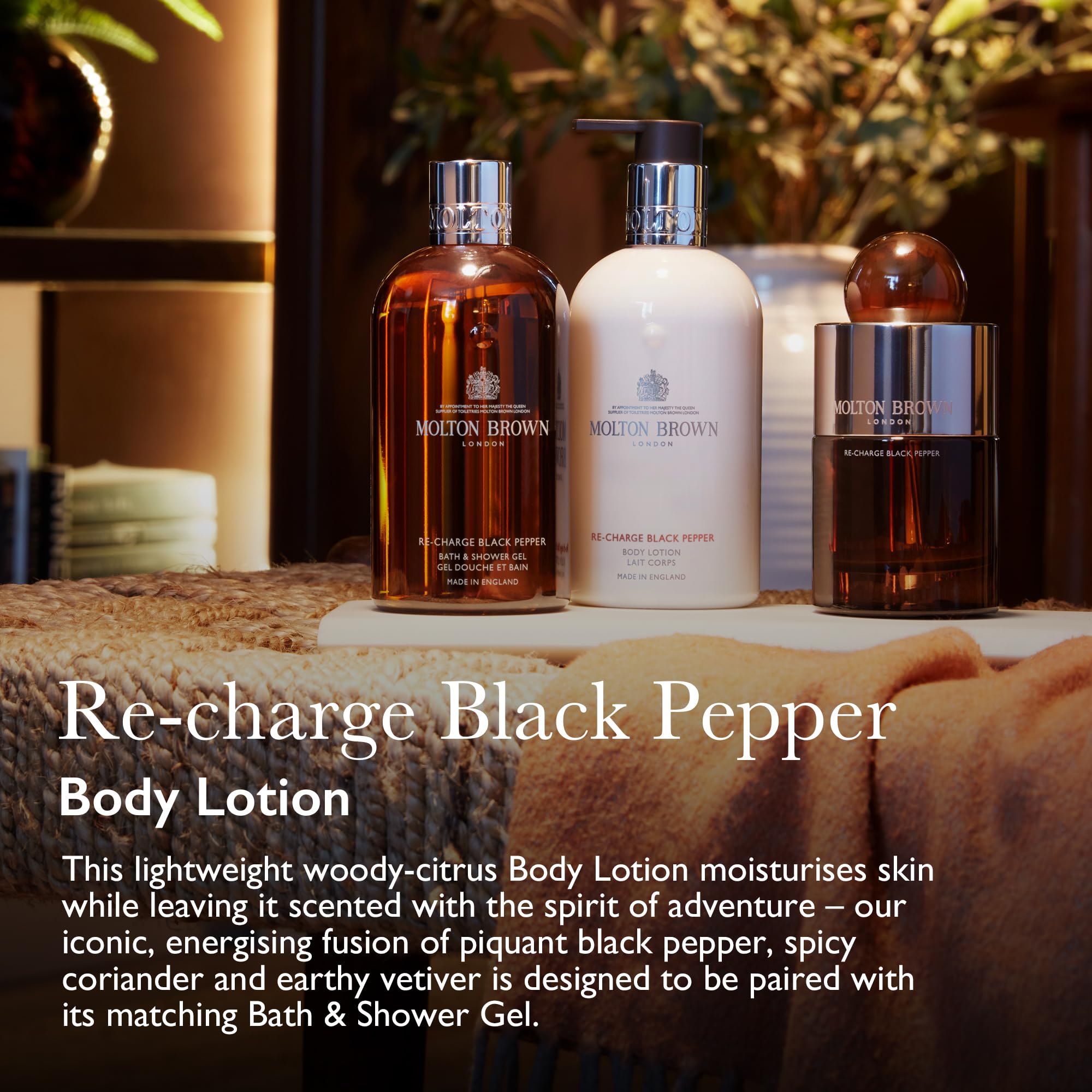 Molton Brown Re-Charge Black Pepper Lotiune Corp 300Ml
