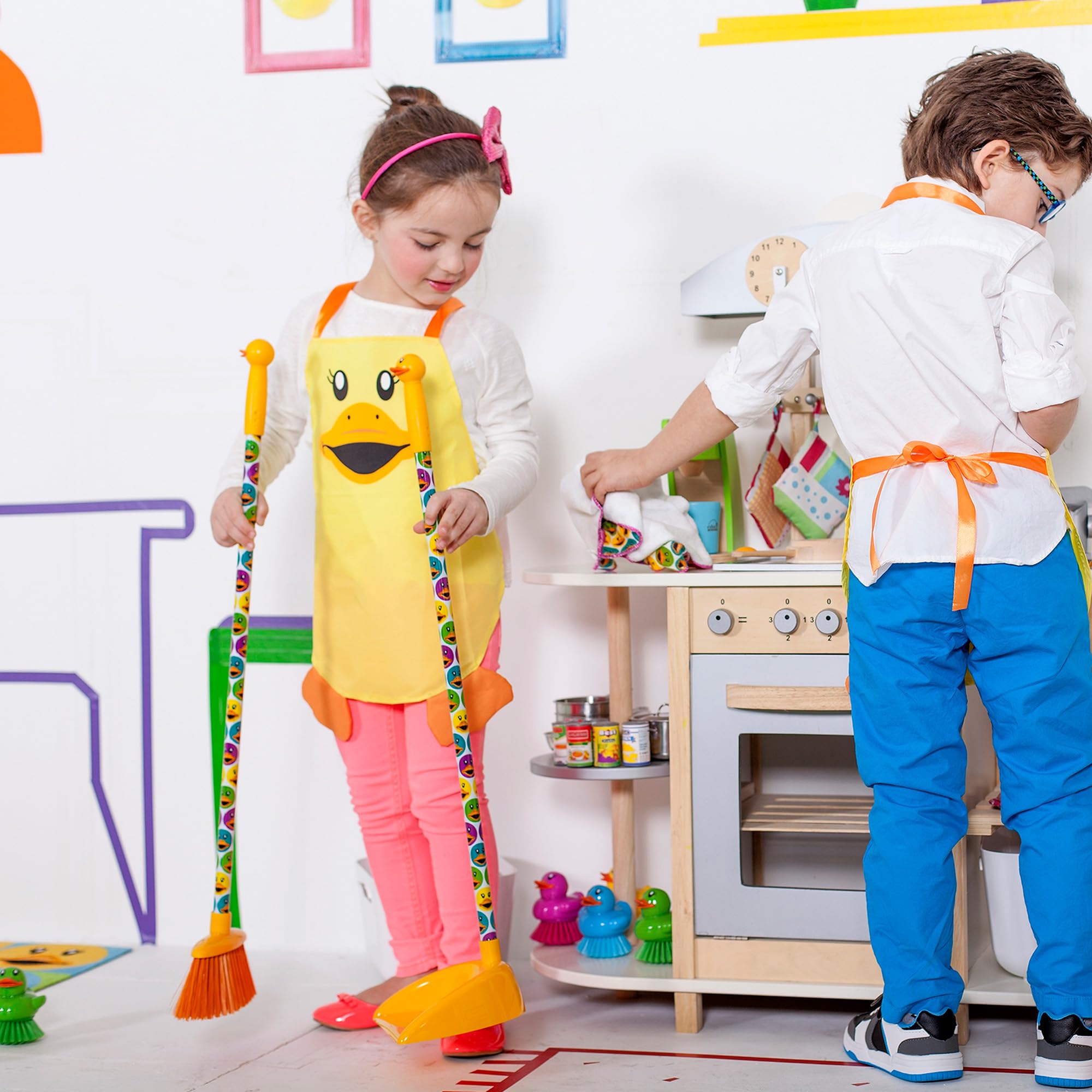 Vigar Set de Barrer con Escoba y Recogedor Infantil Ducks